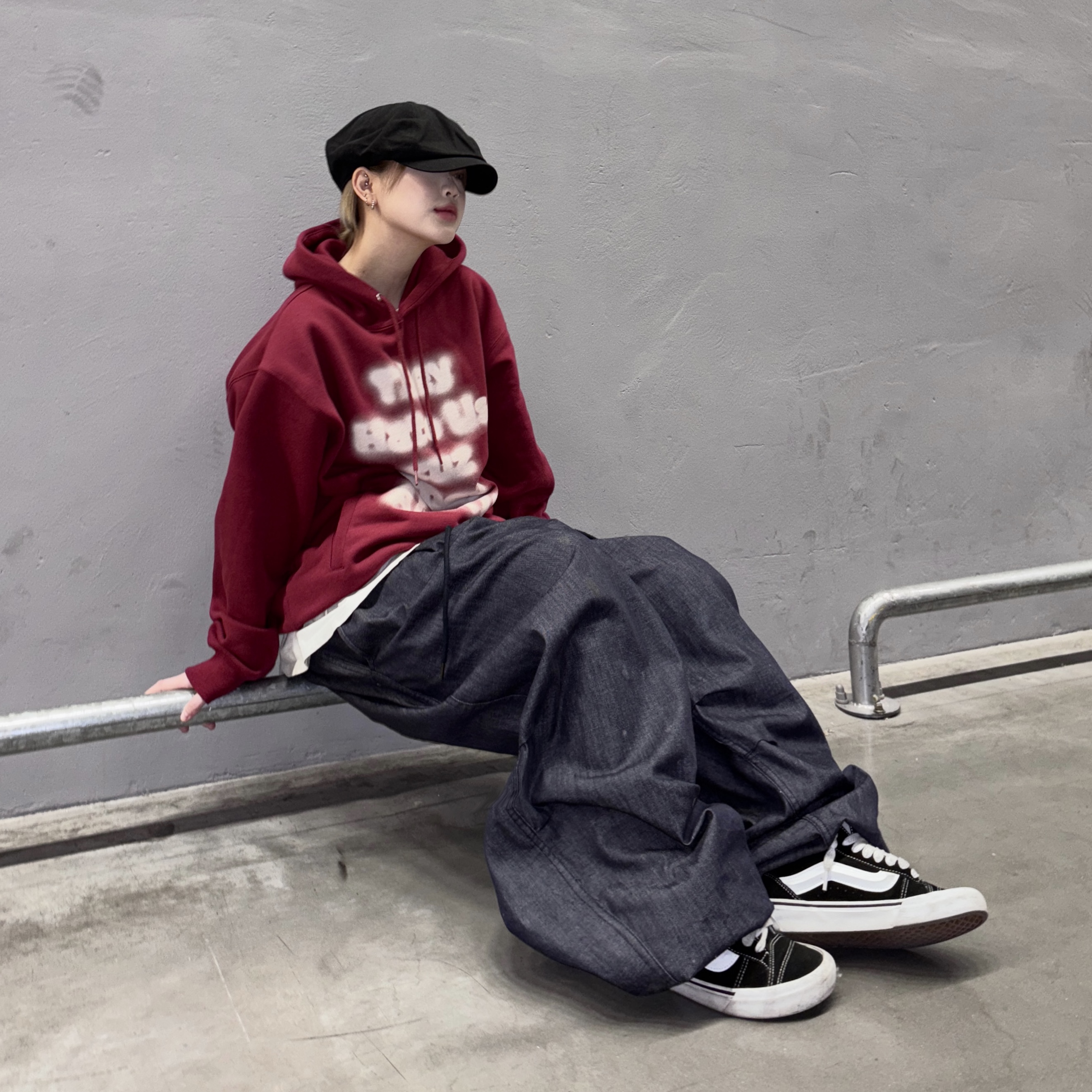 Vans Knu-Skool Black True White 착용 스타일 - 1