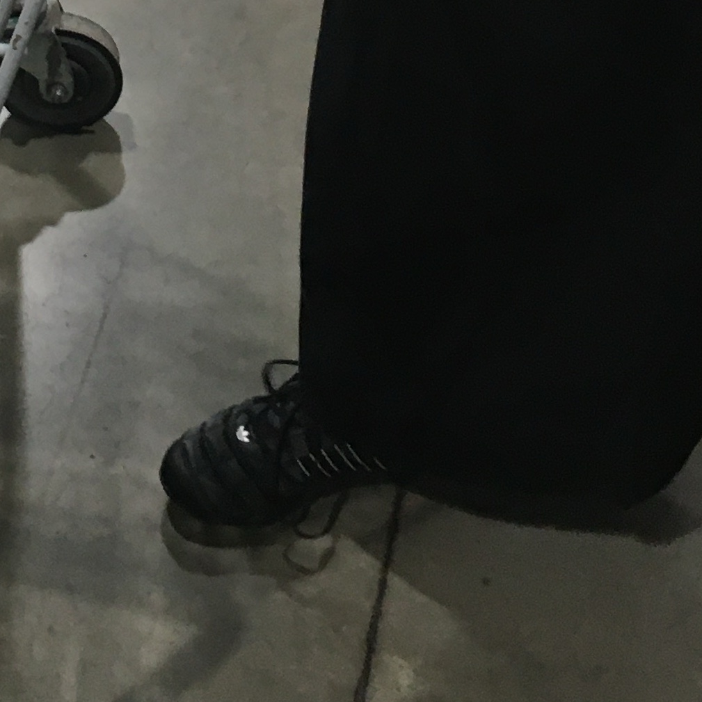 (W) Adidas Adiracer Lo Core Black Silver Metallic 착용 스타일