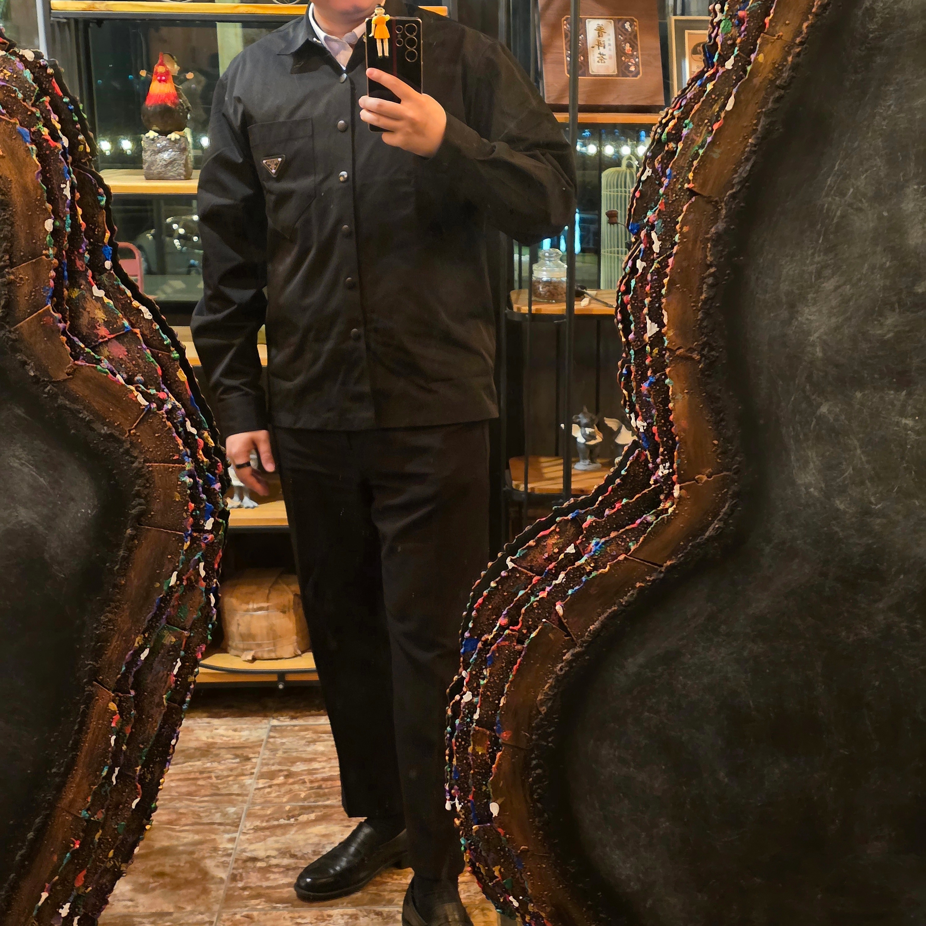 Prada Re-Nylon Shirt Black, Zara Wool Suit Pants Black 착용 스타일