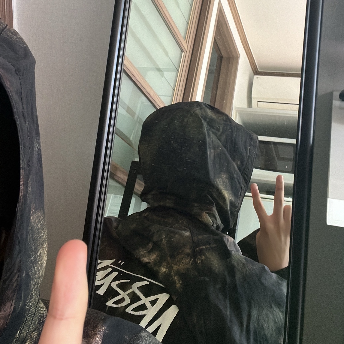 스투시 스텐팻 카모 비치 쉘 자켓 포틴 착용 스타일