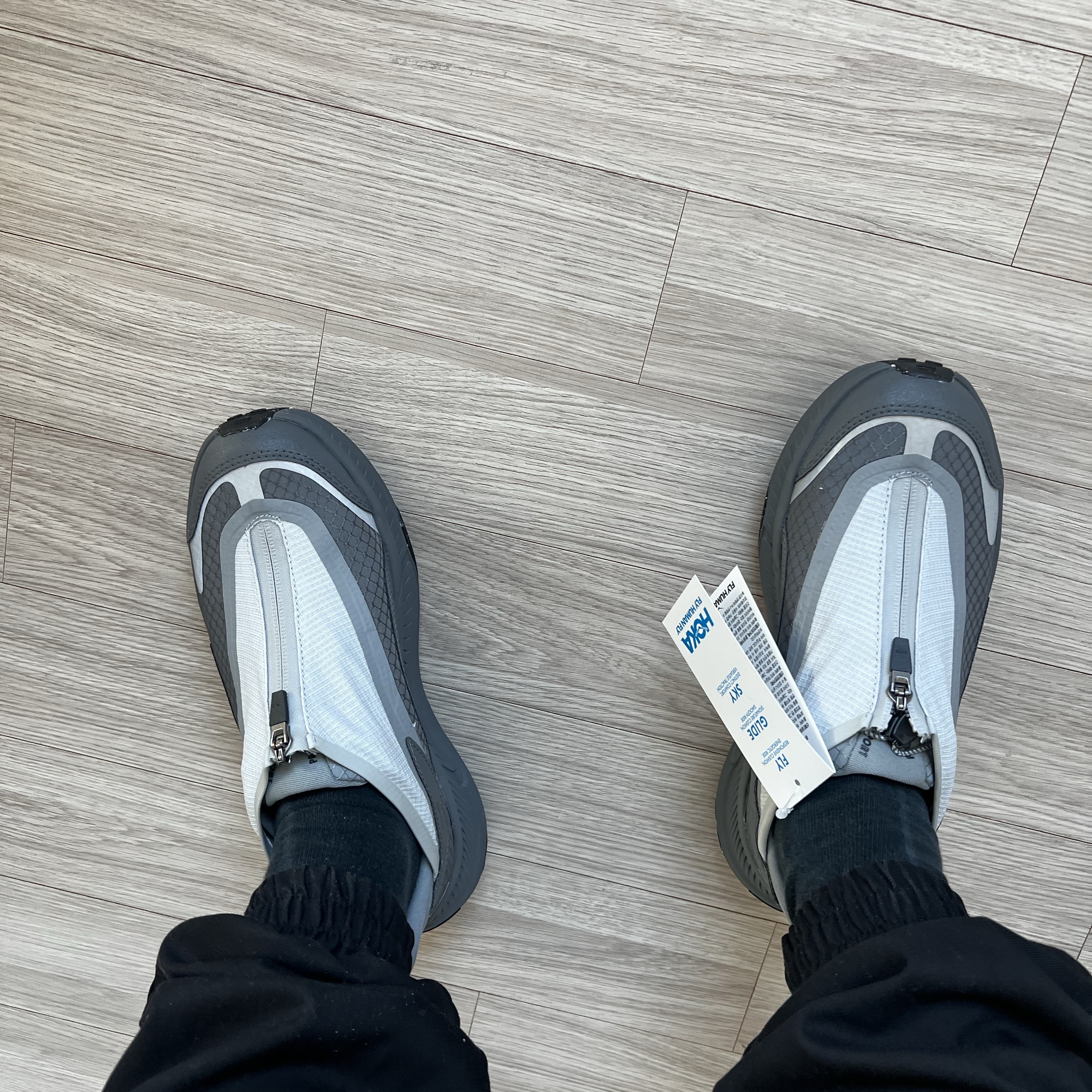 Hoka Project Transport Stardust Satellite Grey 착용 스타일 - 2