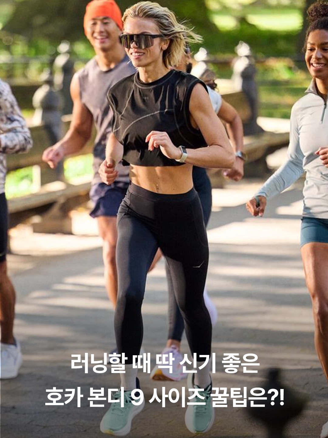 (W) Hoka Bondi 9 Blue Spark Mint Fluorite - Wide, Hoka Bondi 9 Luna Moth Blue Spark - Regular 착용 스타일 - 3