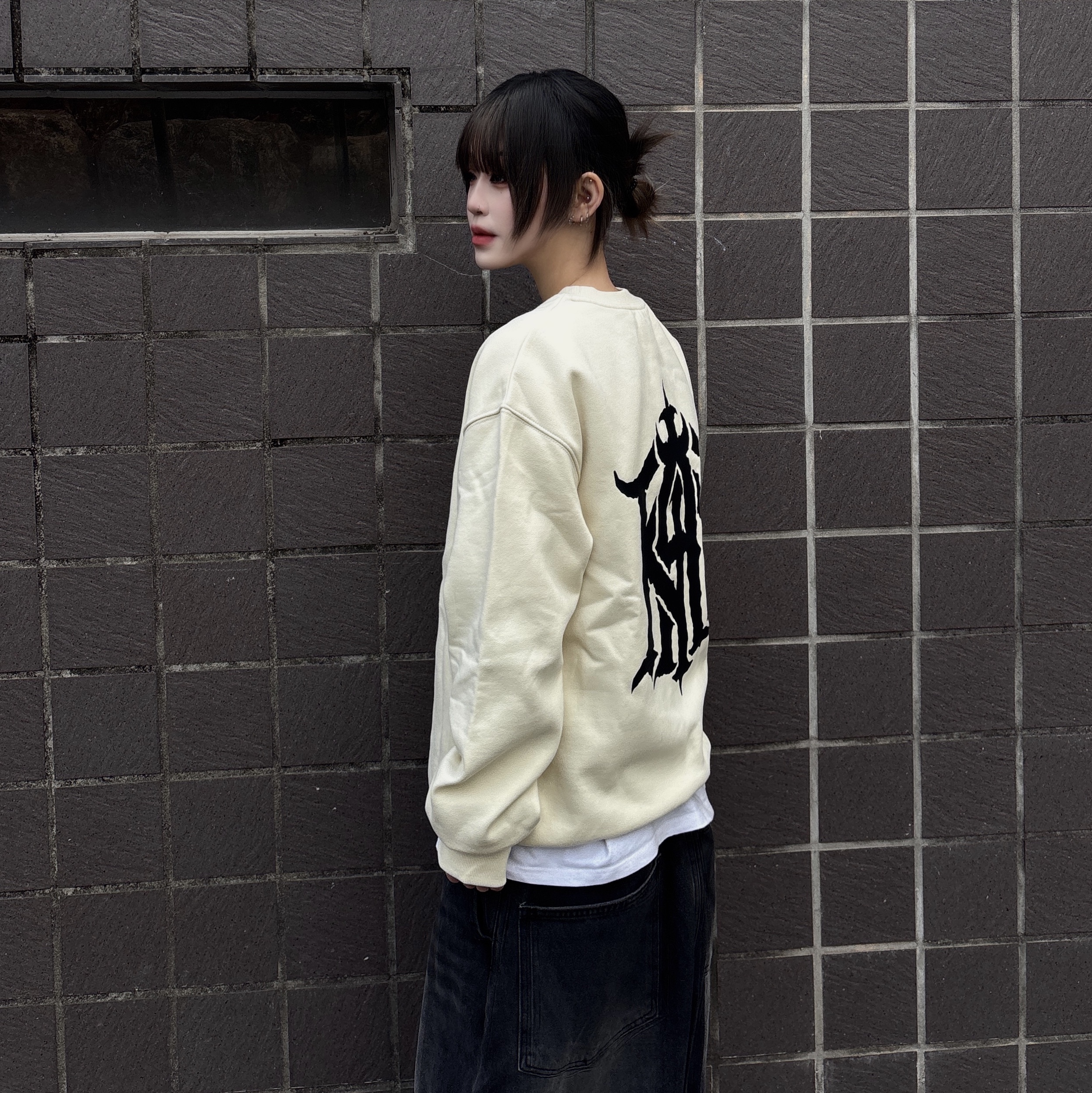 Vans Knu-Skool Black True White 착용 스타일 - 3