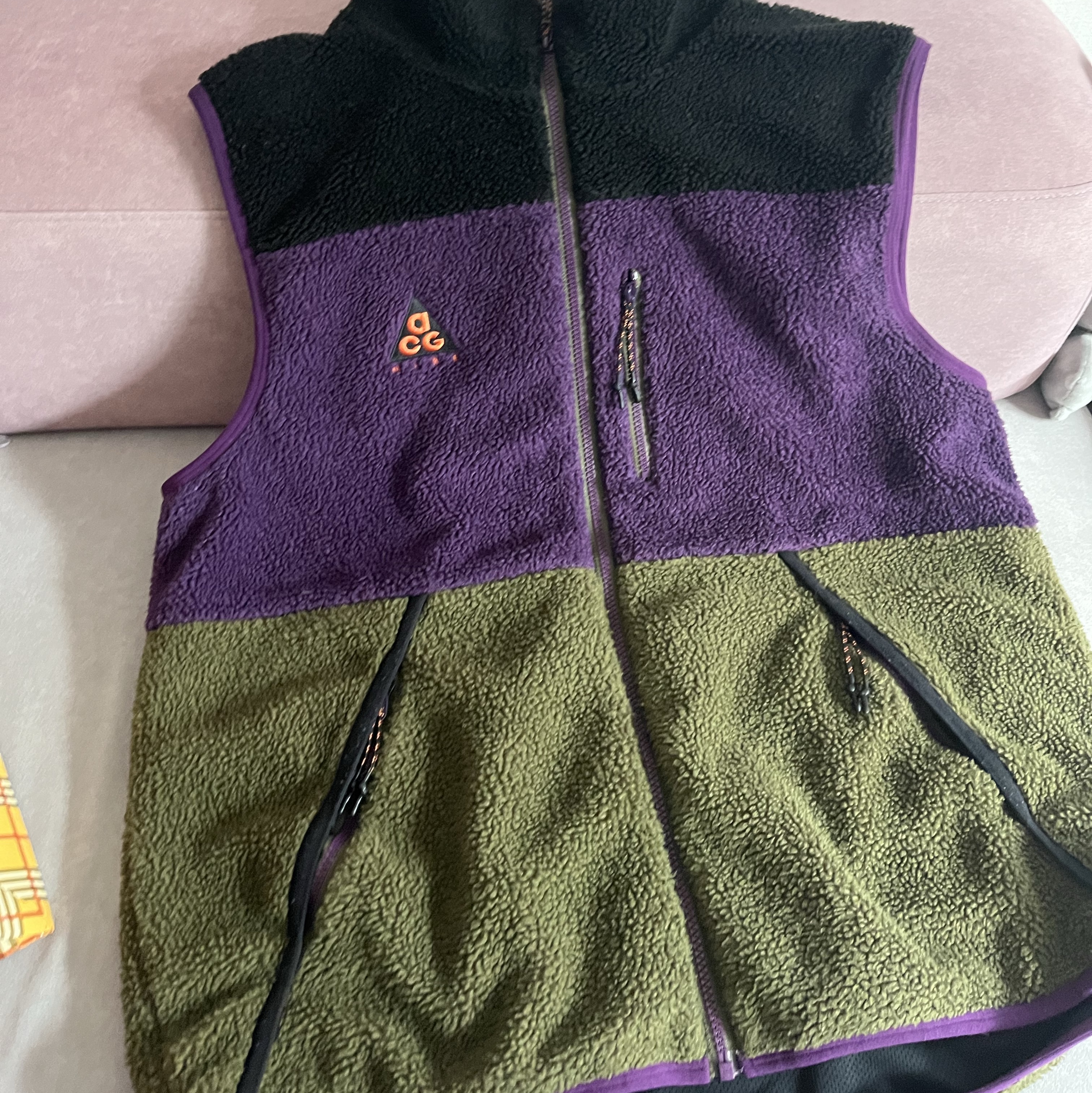 Nike ACG Vest Black Sequoia Night Purple - US/EU 착용 스타일