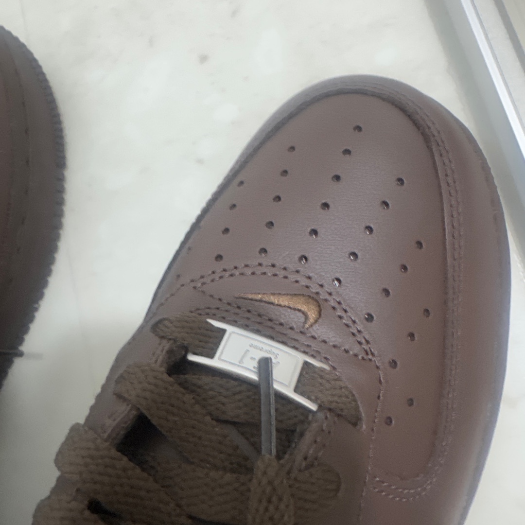 Nike x Supreme Air Force 1 Low Baroque Brown 착용 스타일