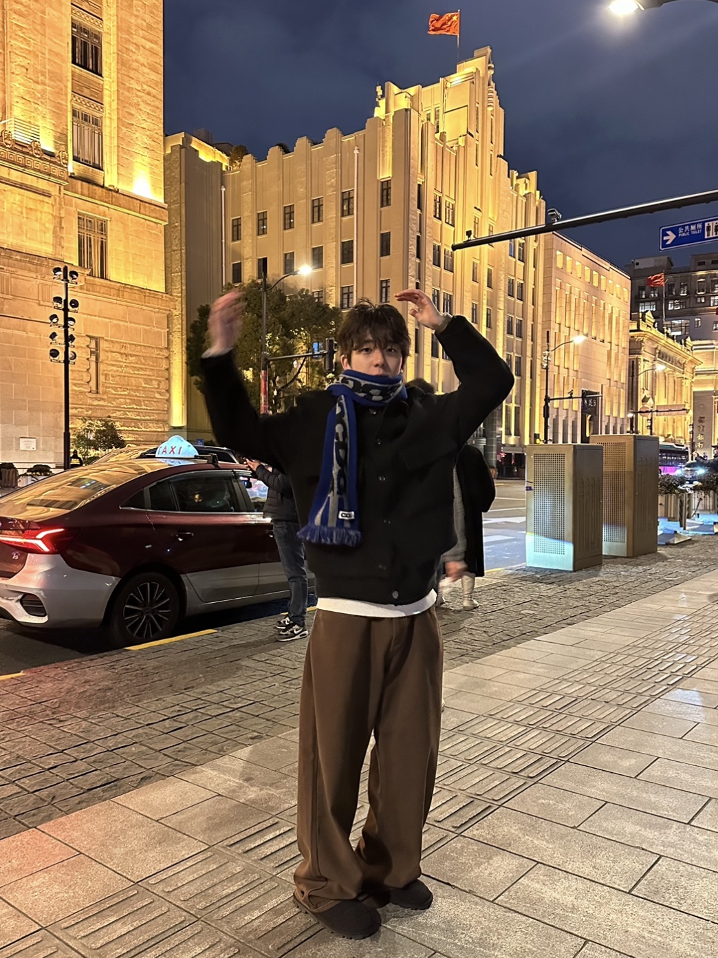 Millo Archive Crop Move Cardigan Black, CDG Logo Check Muffler Blue 착용 스타일
