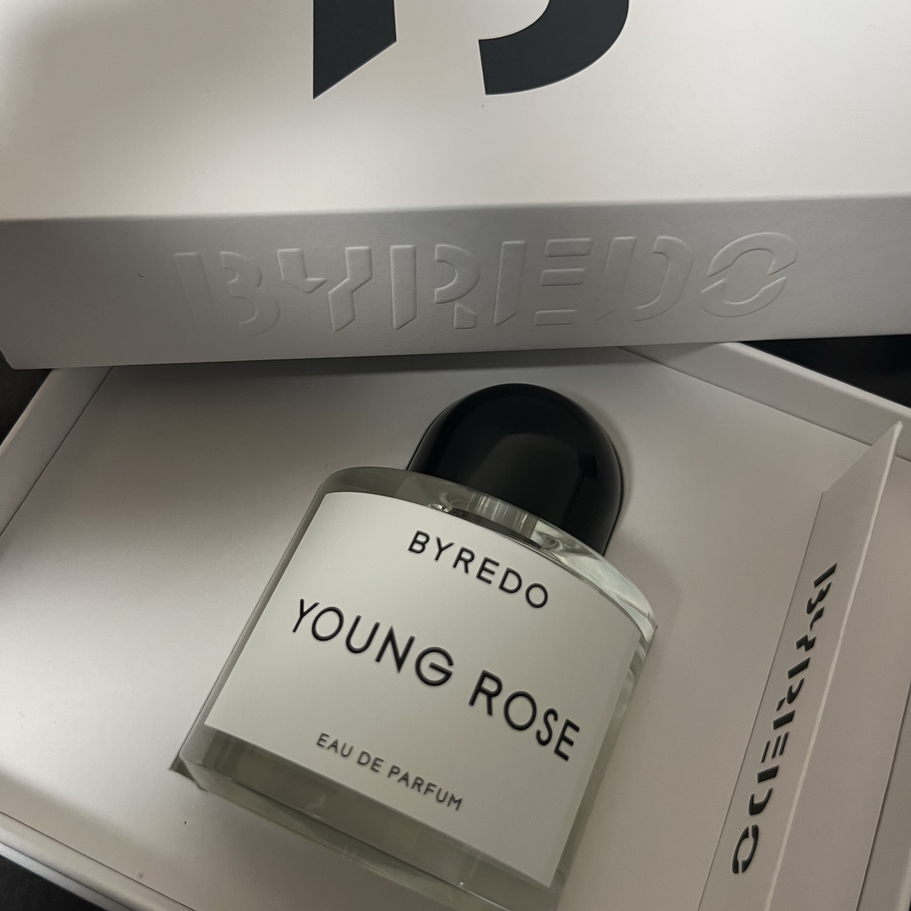Byredo Young Rose Eau De Parfum 50ml 착용 스타일