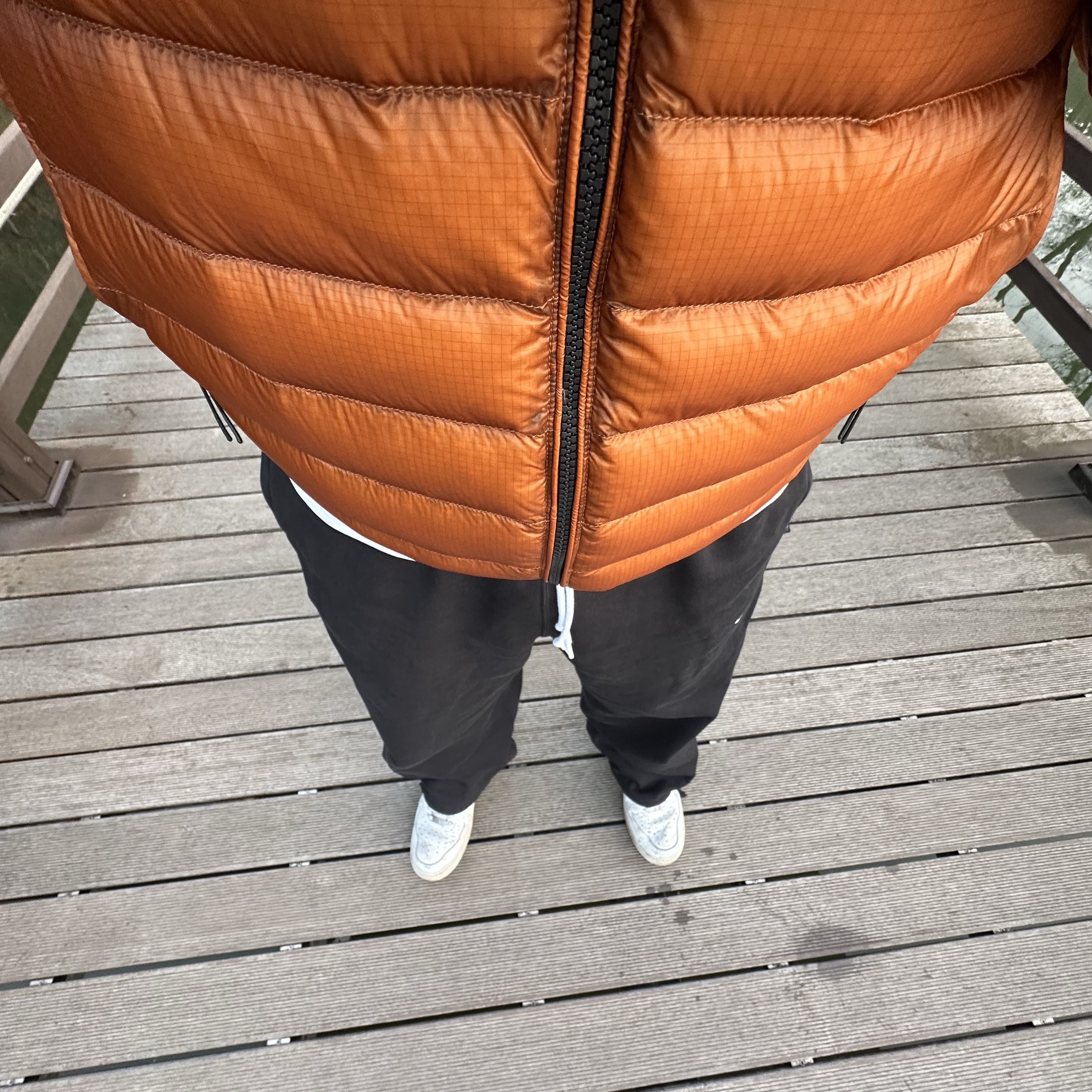 Nike NSW Swoosh Open Hem Fleece Pants Black - Asia, C.P. Company D.D. Shell Goggle Down Jacket Bombay Brown - 24FW 착용 스타일