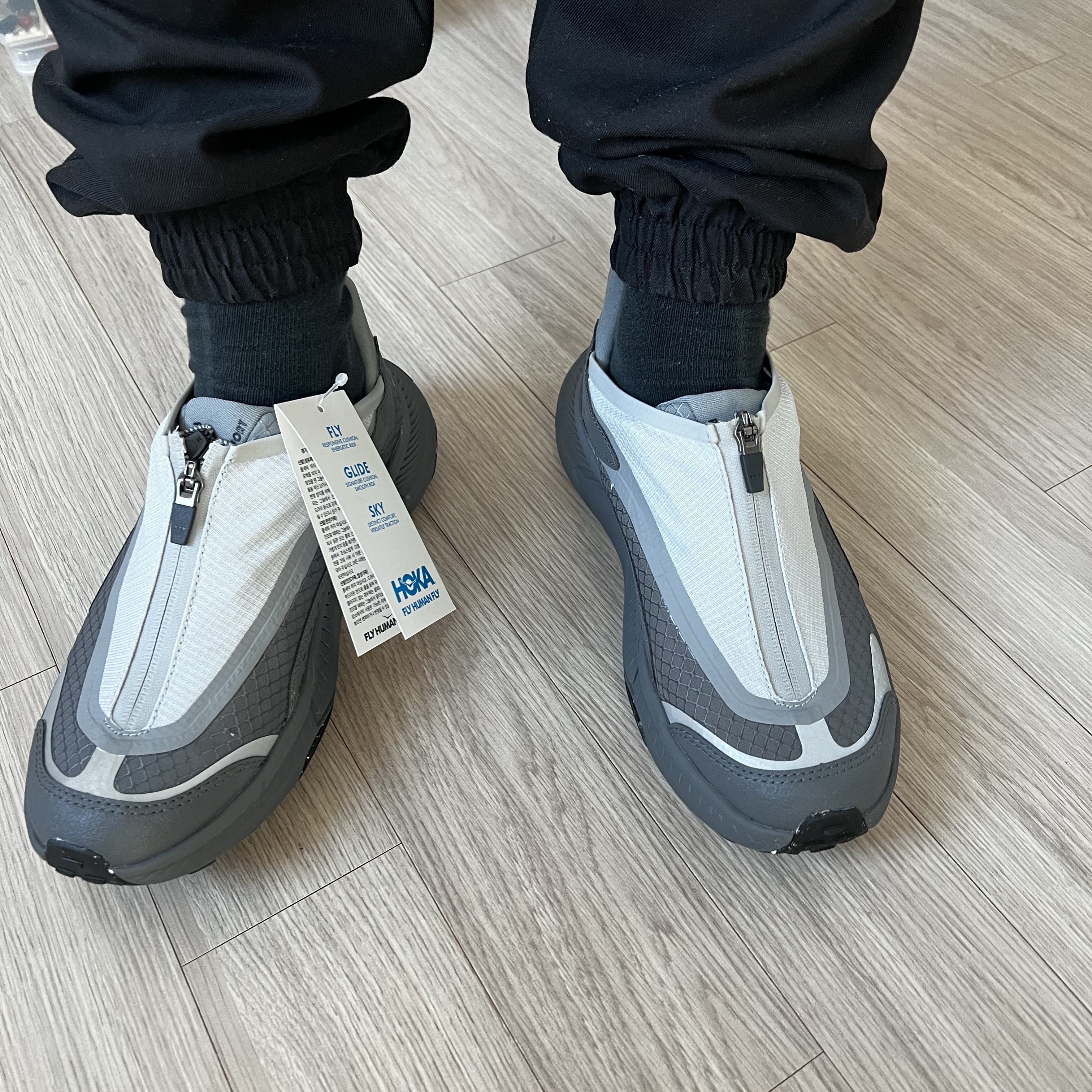 Hoka Project Transport Stardust Satellite Grey 착용 스타일 - 4