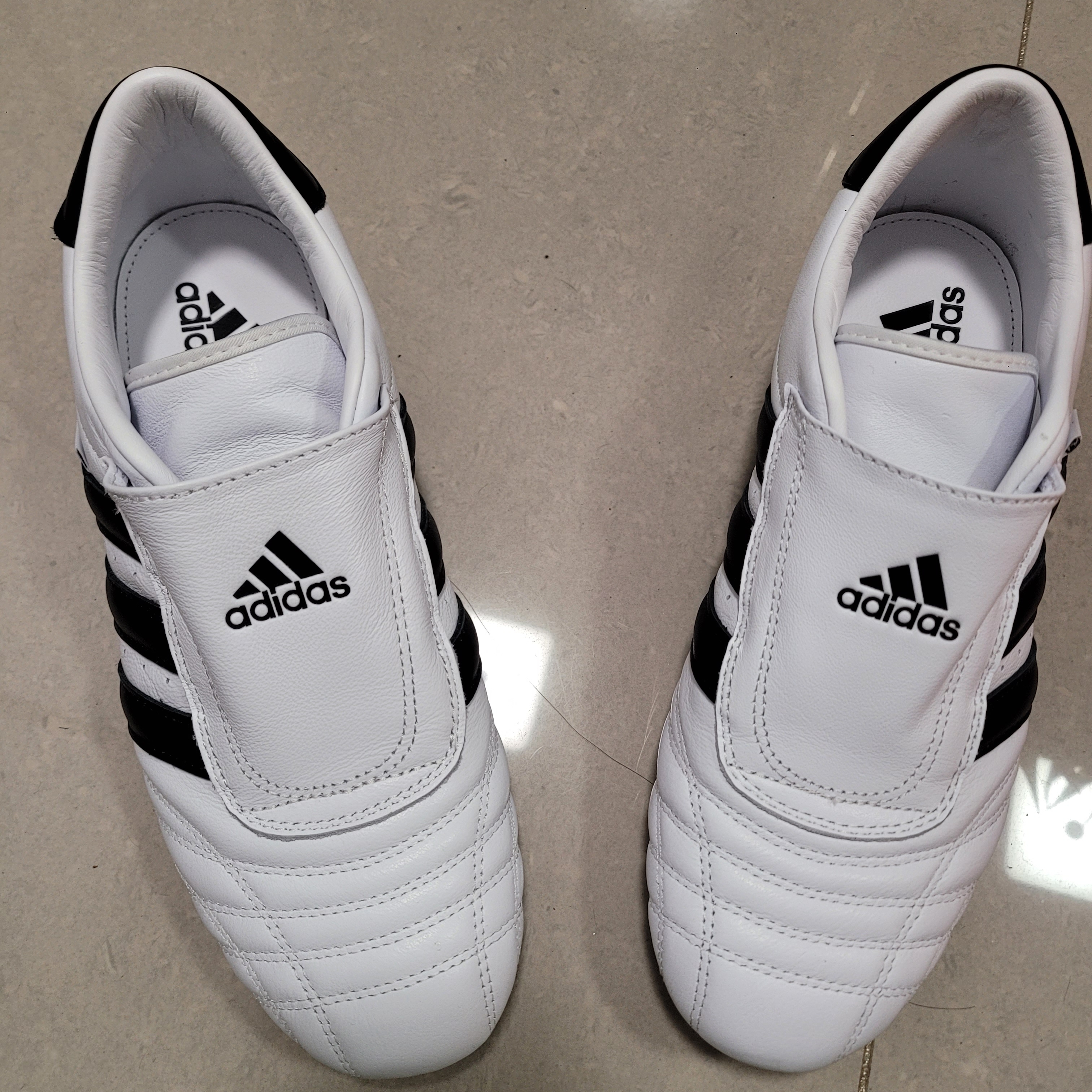 (W) Adidas Taekwondo Cloud White Core Black 착용 스타일