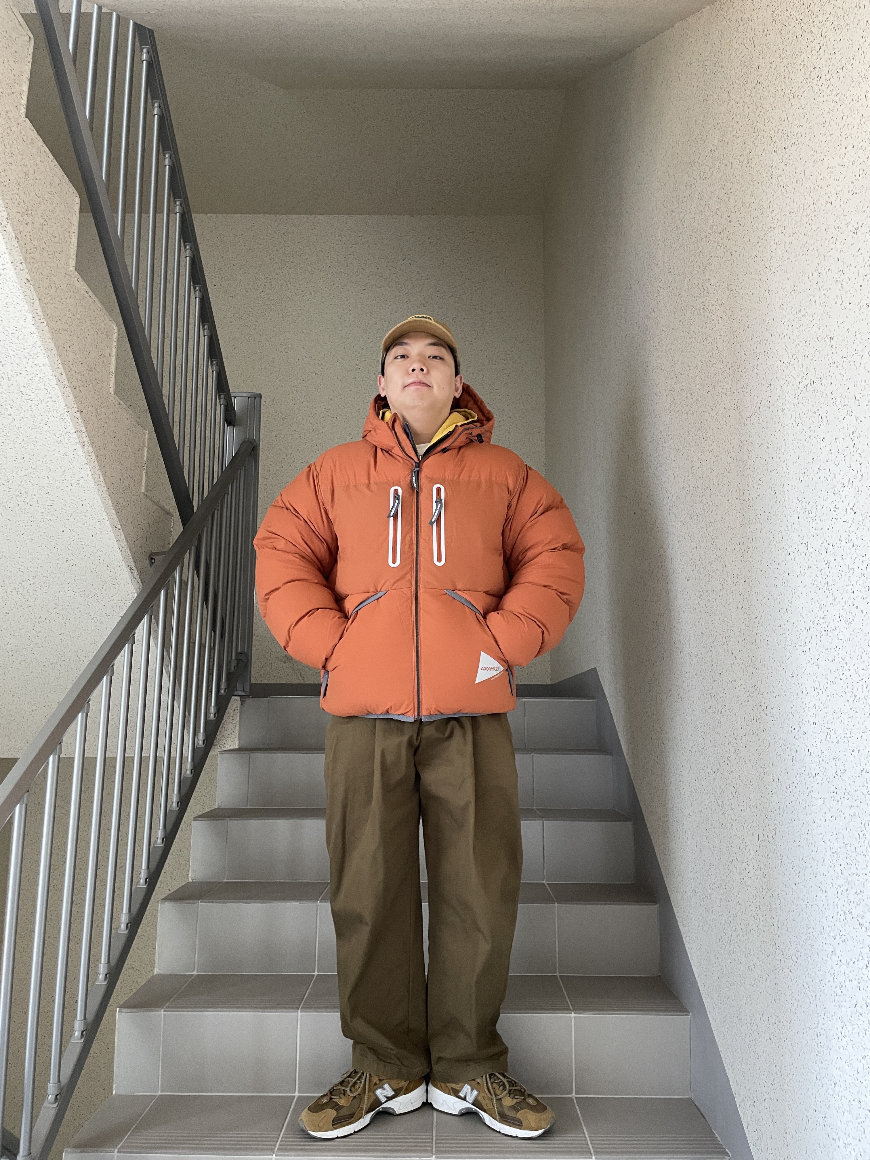 New Balance x Thisisneverthat 827 Beige 착용 스타일 - 6