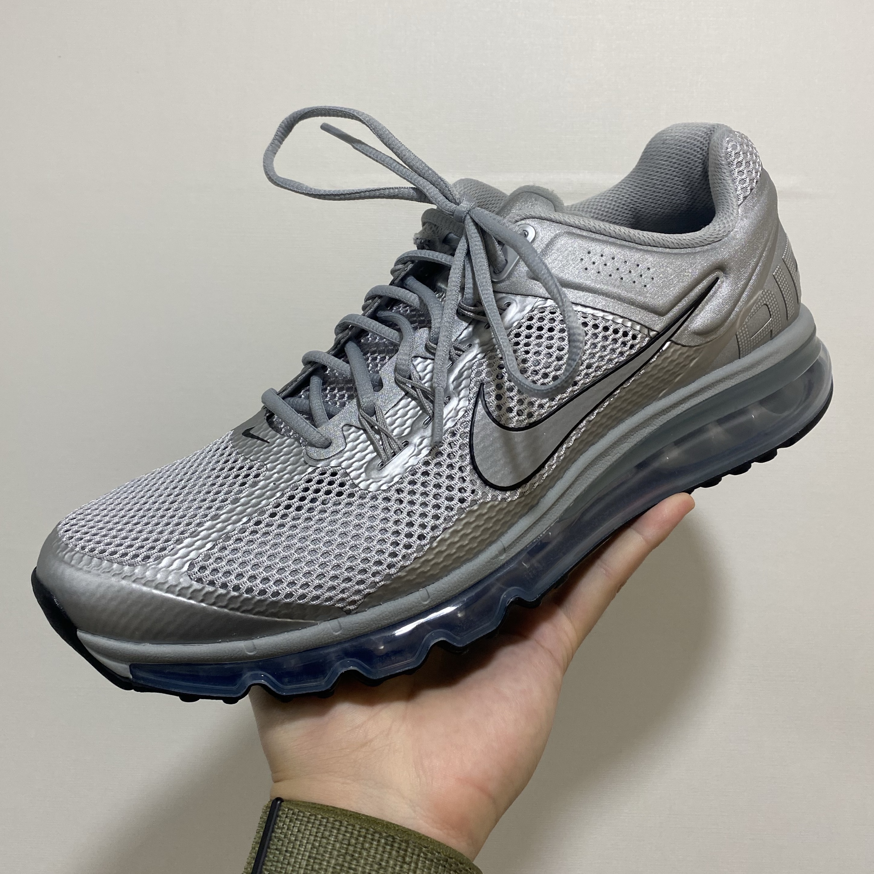 Nike Air Max 2013 Metallic Silver Flat Silver 착용 스타일 - 3
