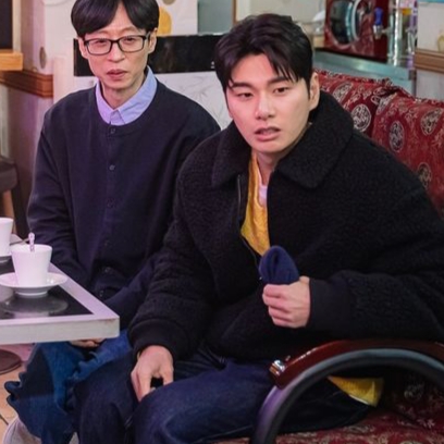 바이랑 지퍼 울 블렌드 패디드 봄버 자켓 블랙 착용 스타일 - 2