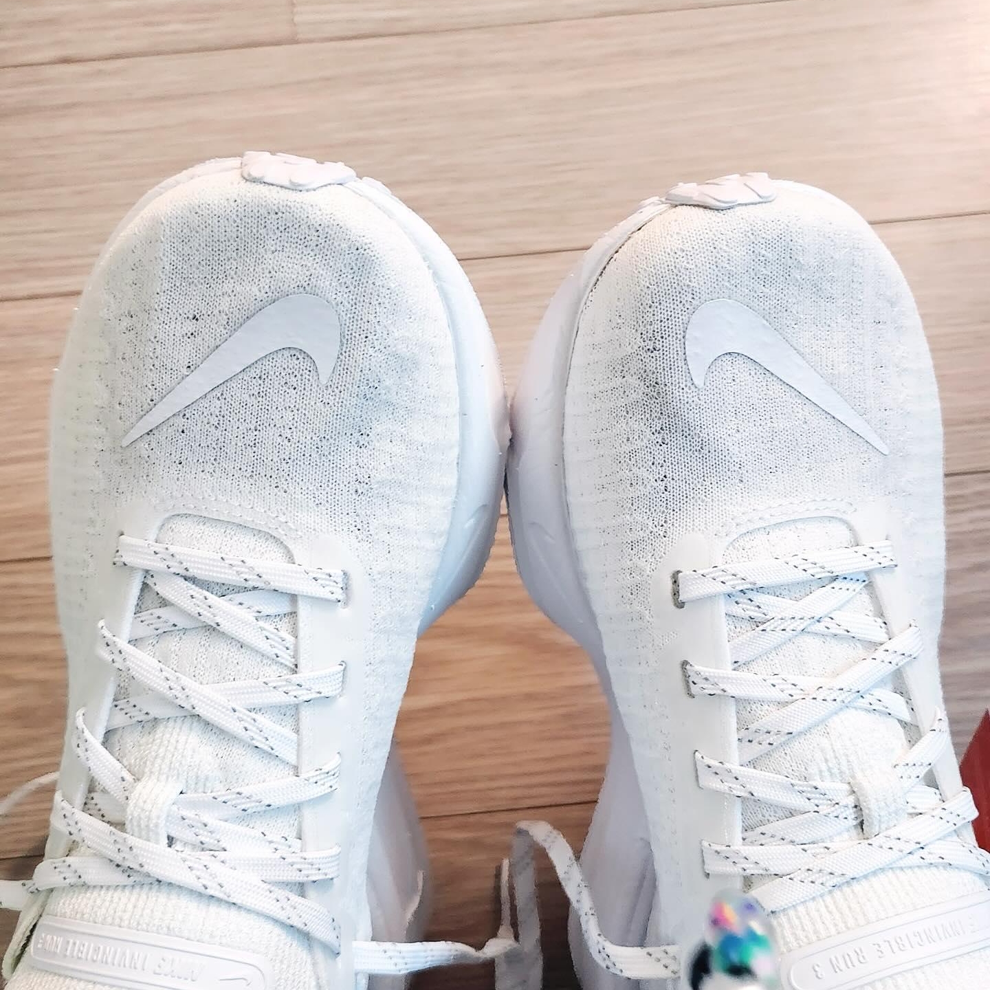 Nike ZoomX Invincible Run Flyknit 3 White Photon Dust 착용 스타일 - 1