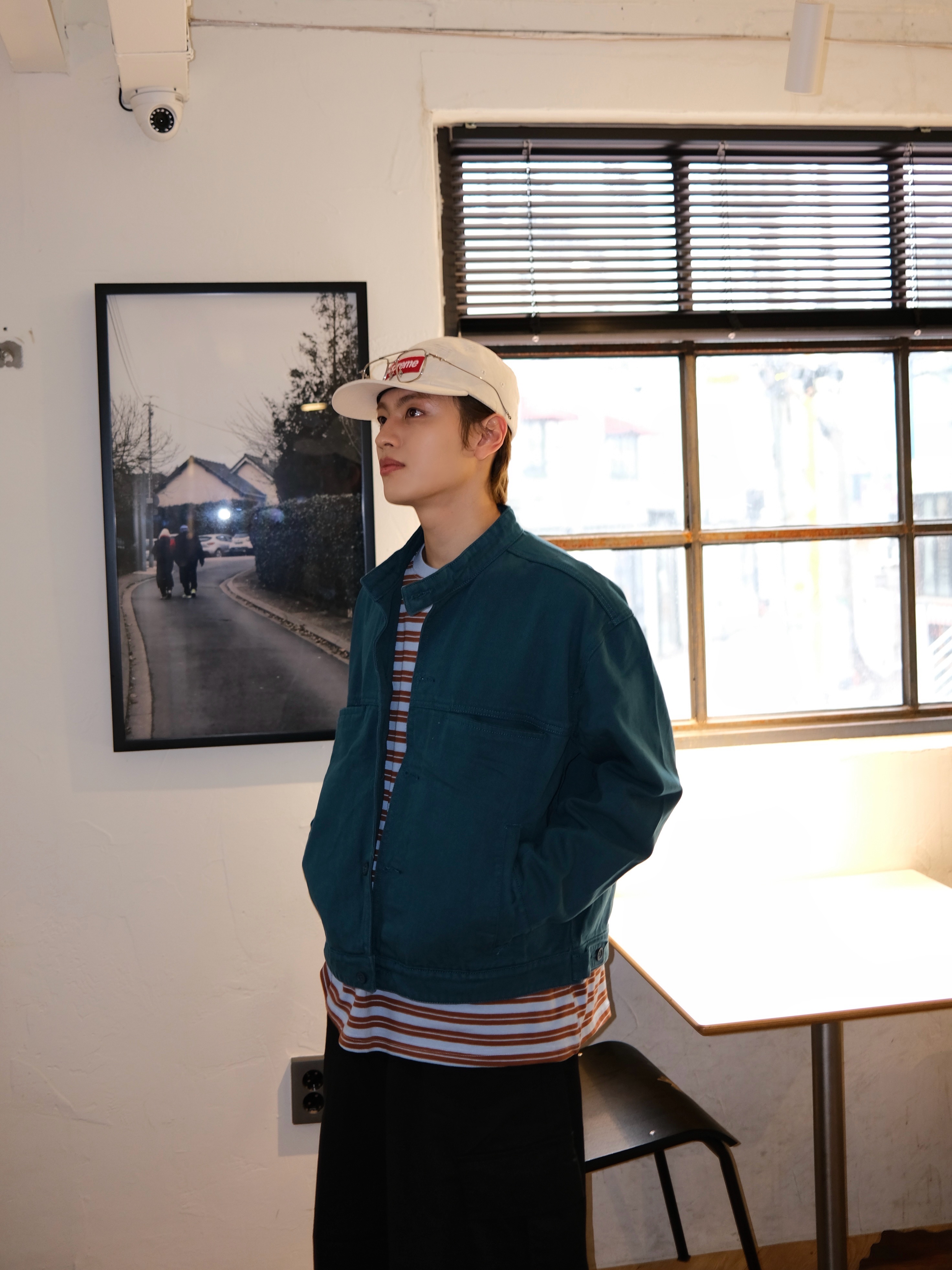 Vans Vault OG Old Skool LX Black, Supreme Washed Chino Twill Camp Cap Natural - 24SS 착용 스타일 - 3