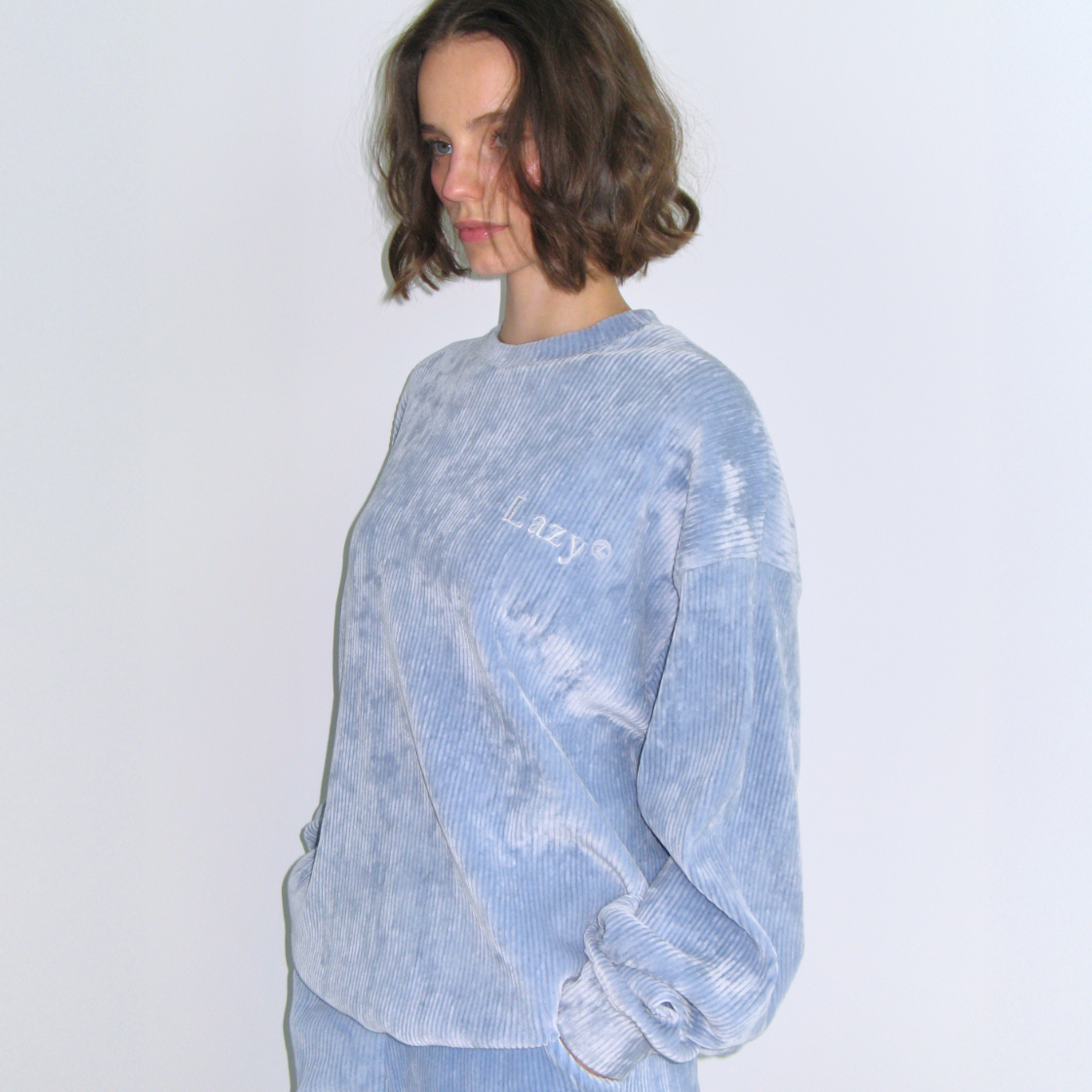 레이지지 레이지 코듀로이 스웨트셔츠 파우더 스카이(Lazyz Corduroy Sweatshirt Powder Sky) - 3