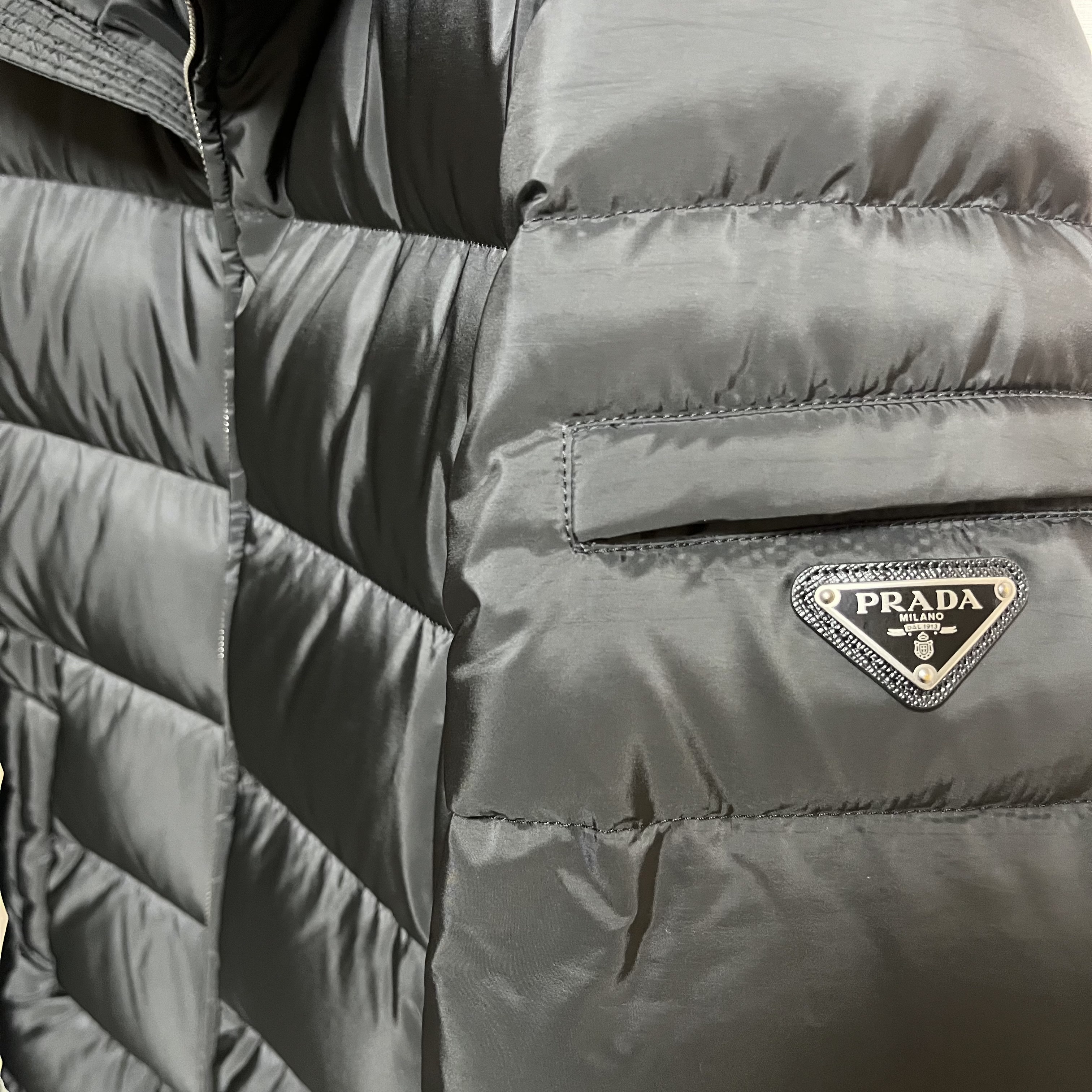 Prada Triangle Logo Down Jacket Black 착용 스타일