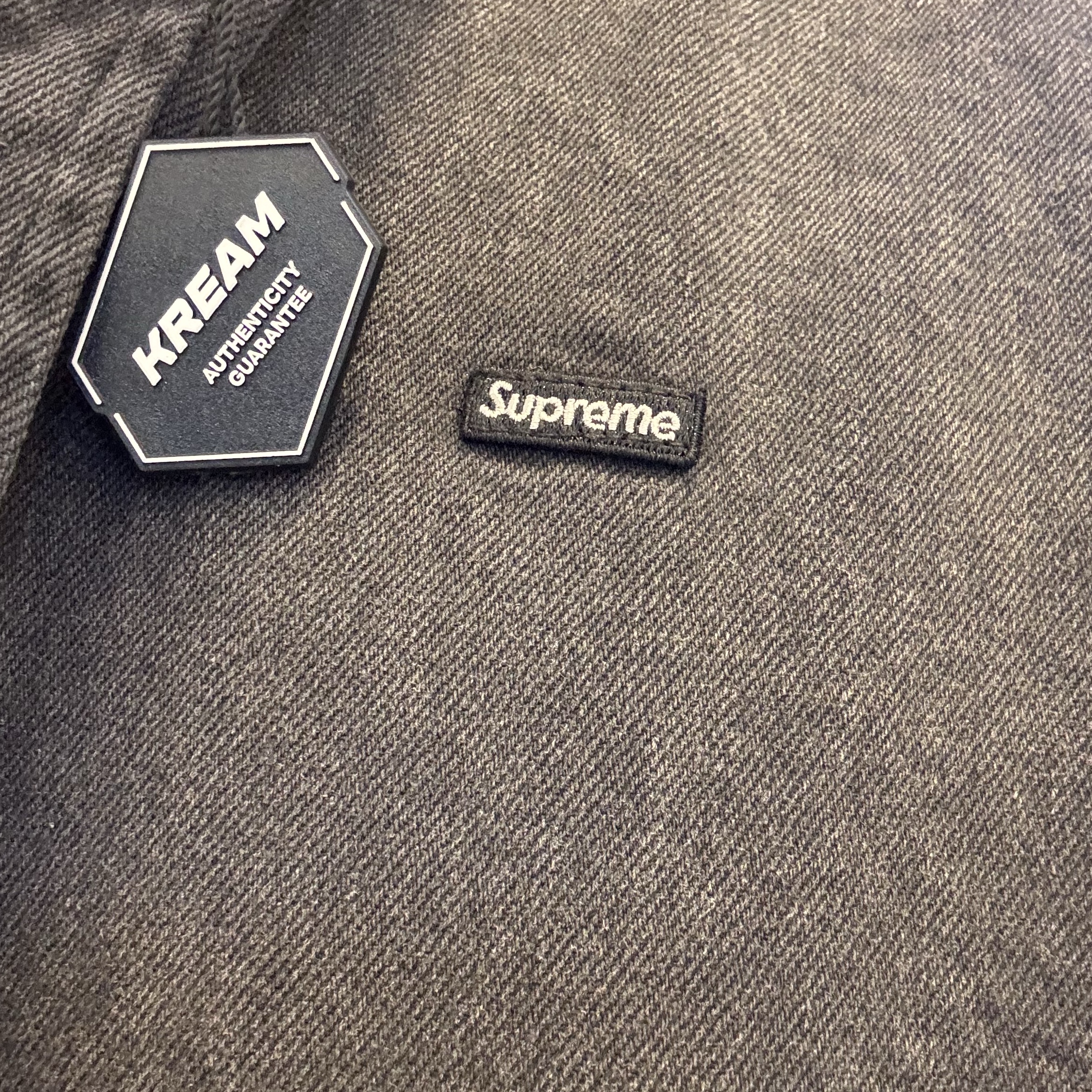 Supreme Small Box Denim Shirt Black - 25SS 착용 스타일