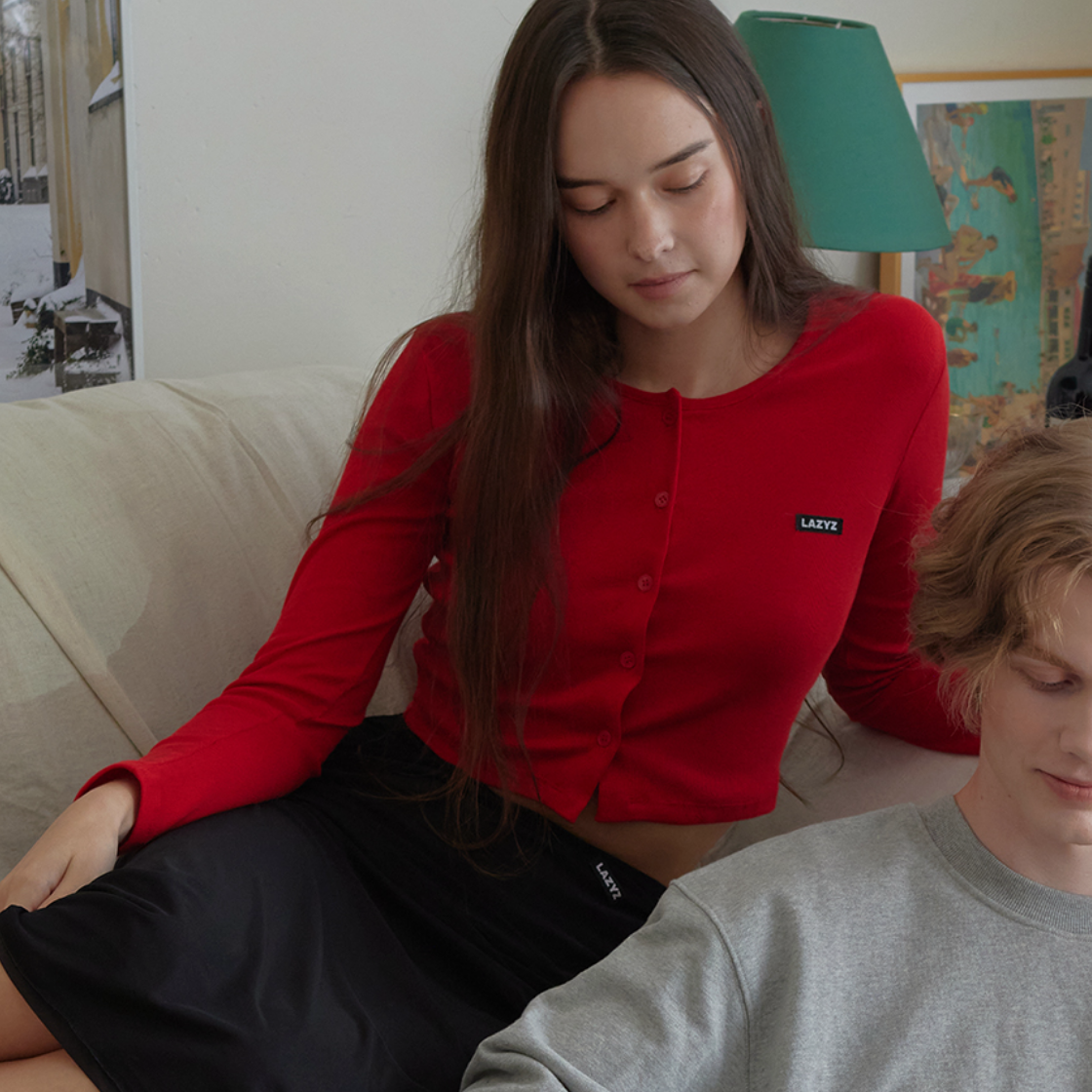 레이지지 라벨 유넥 크롭 가디건 레드(Lazyz Label U-Neck Crop Cardigan Red) - 4