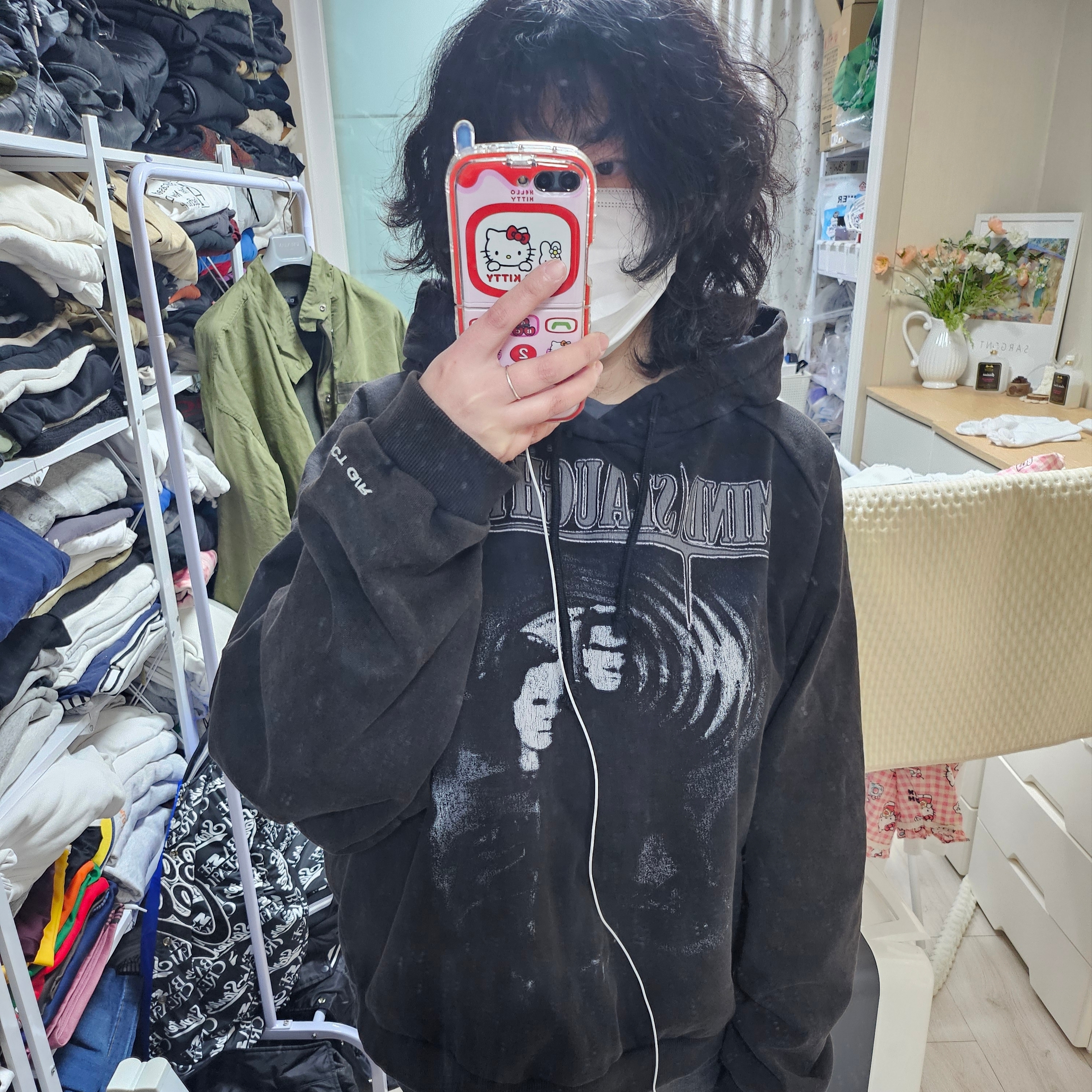 Project G/R Mind Slaughter Vintage Washeed Hoodie Black 착용 스타일