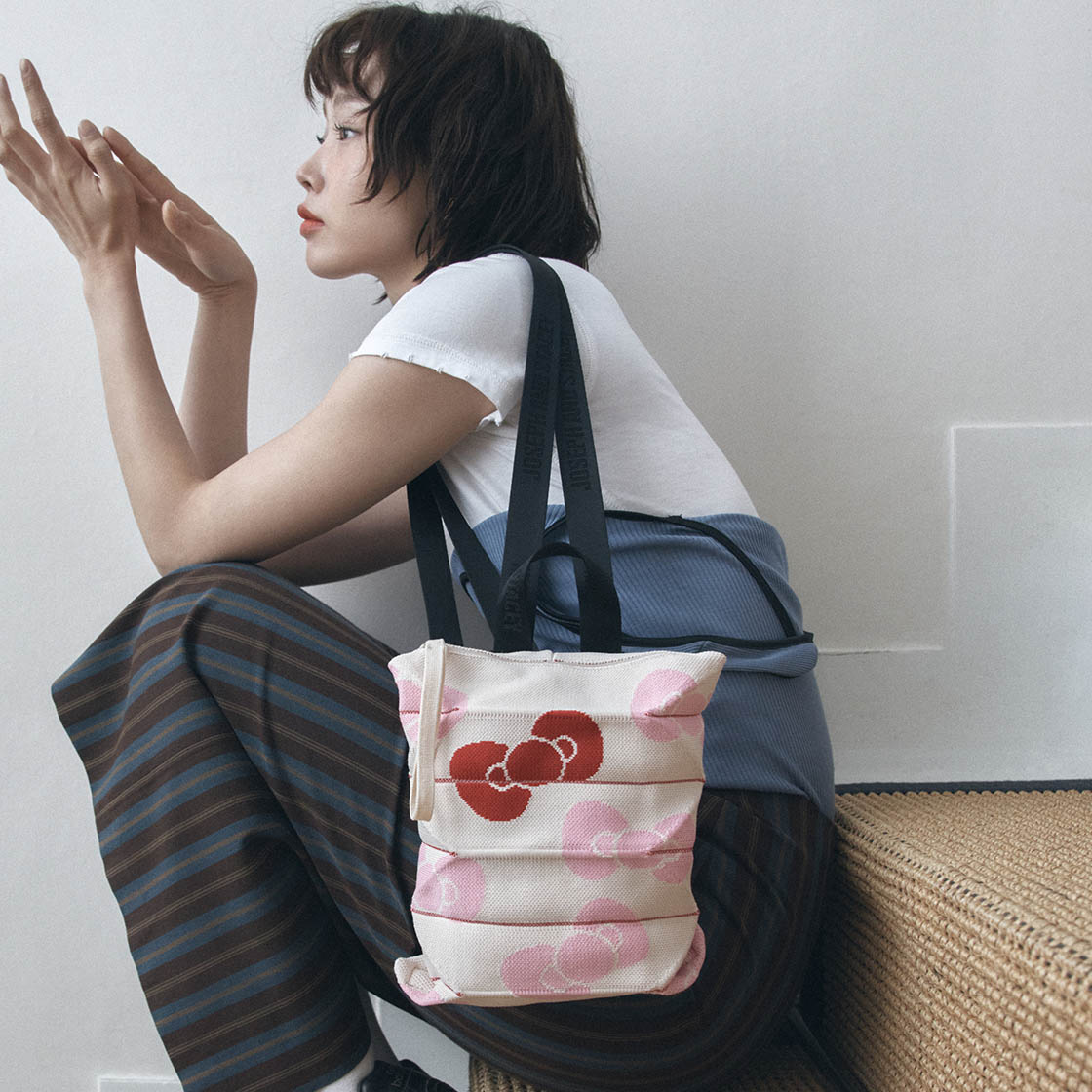 조셉앤스테이시 럭키 플리츠 니트 백팩 엑스스몰 레오파드 헬로키티 바닐라(Joseph&Stacey Lucky Pleats Knit Backpack XS Leopard Hello Kitty Vanilla) - 4