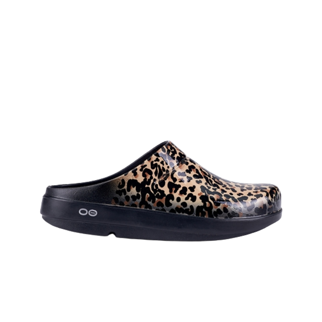우포스 럭스 클로그 레오파드(Oofos Luxe Clog Leopard)