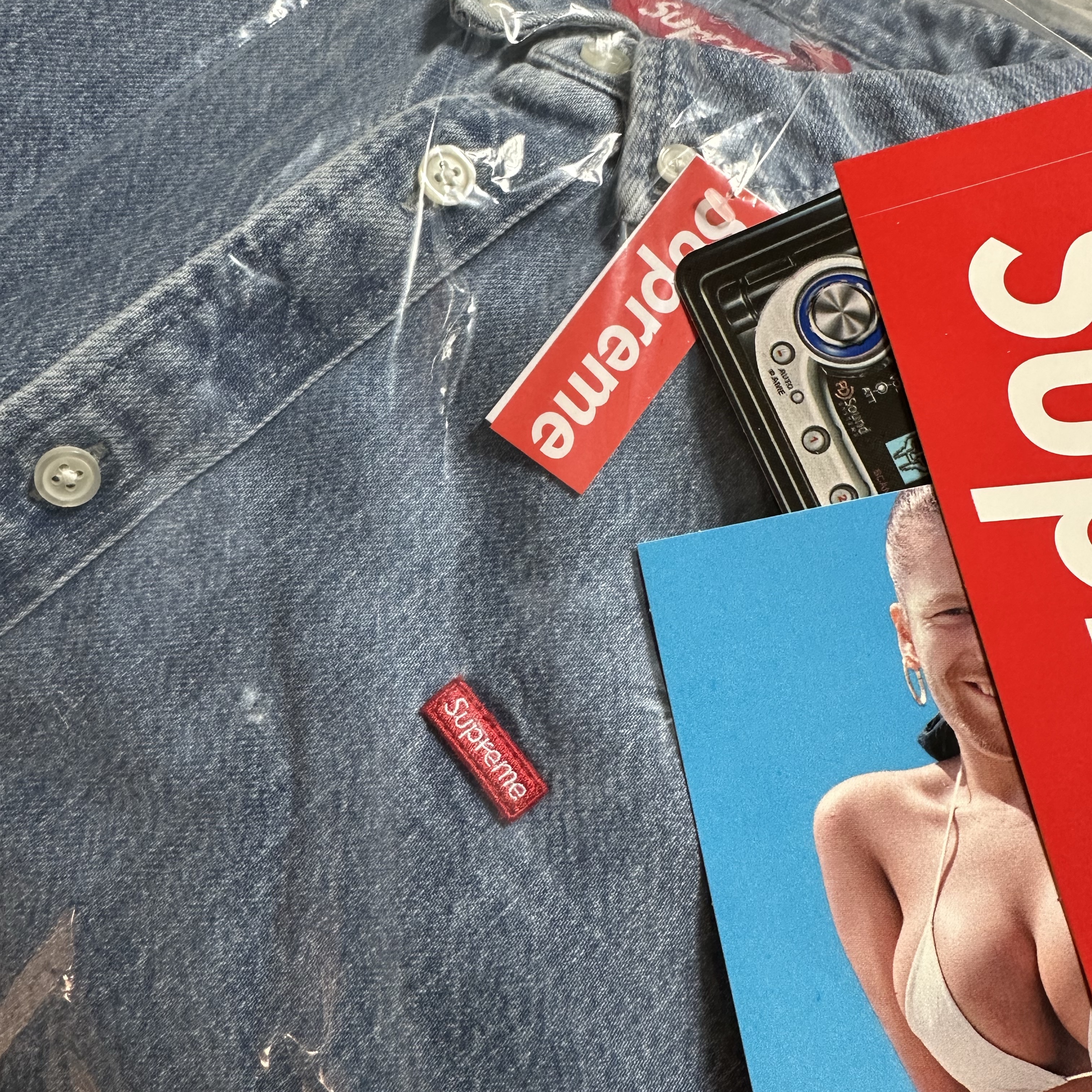 Supreme Small Box Denim Shirt Washed Indigo - 25SS 착용 스타일