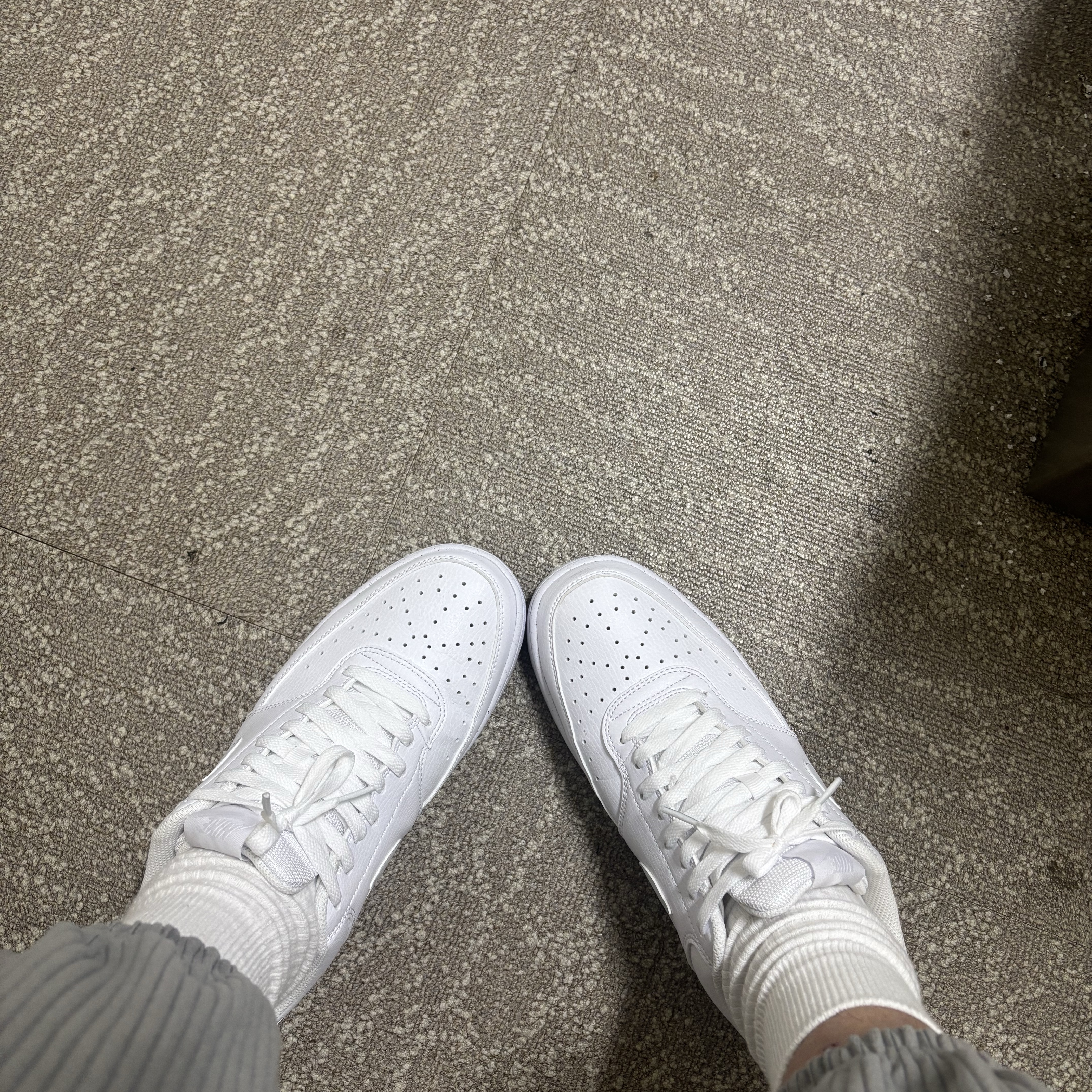 Nike Court Vision Low Next Nature White 착용 스타일
