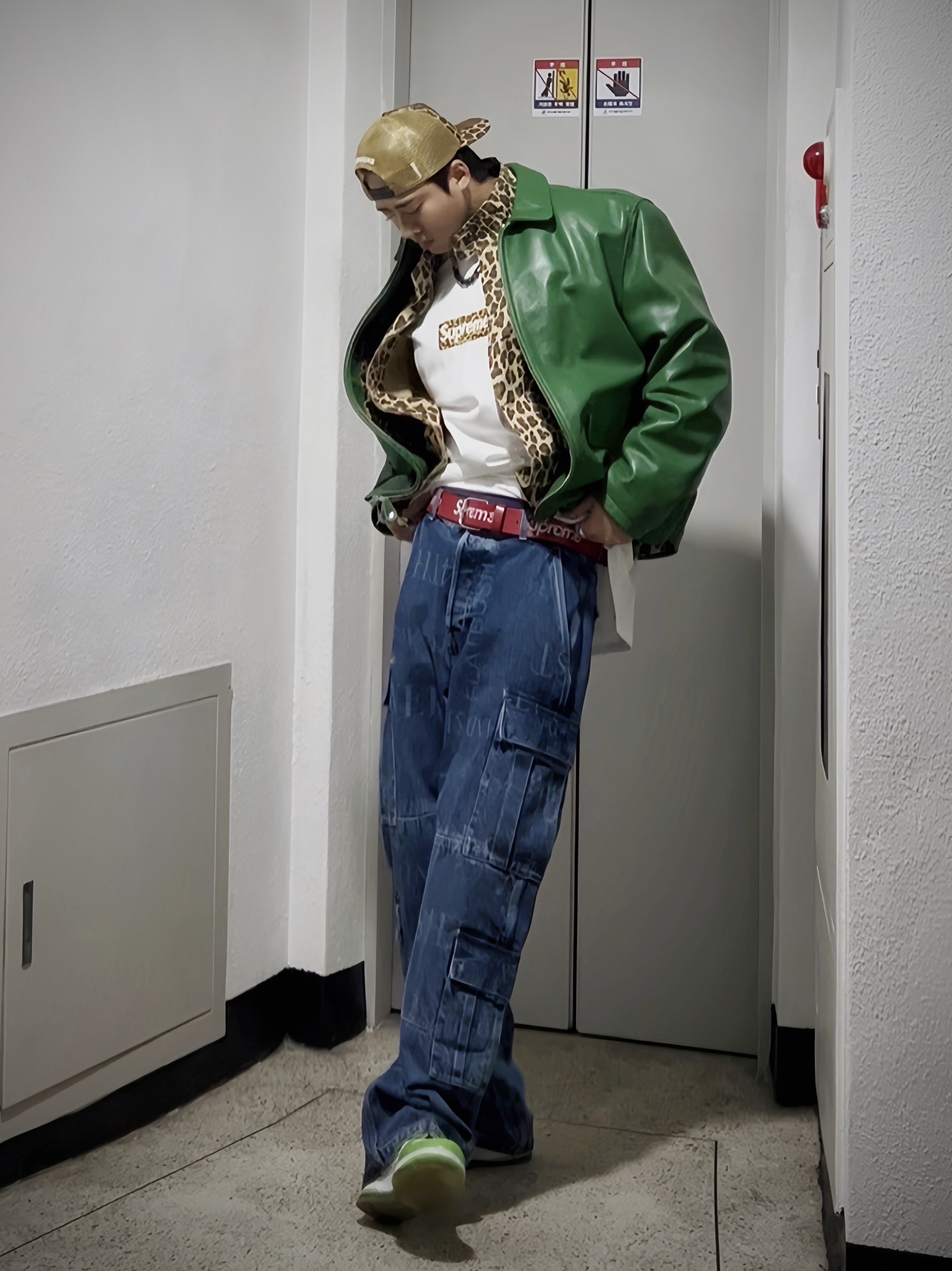Supreme x Toy Machine Mesh Back 5-Panel Leopard - 24SS, Supreme x Toy Machine Harrington Jacket Leopard - 24SS μ°©μ© μ€νμΌ - 2