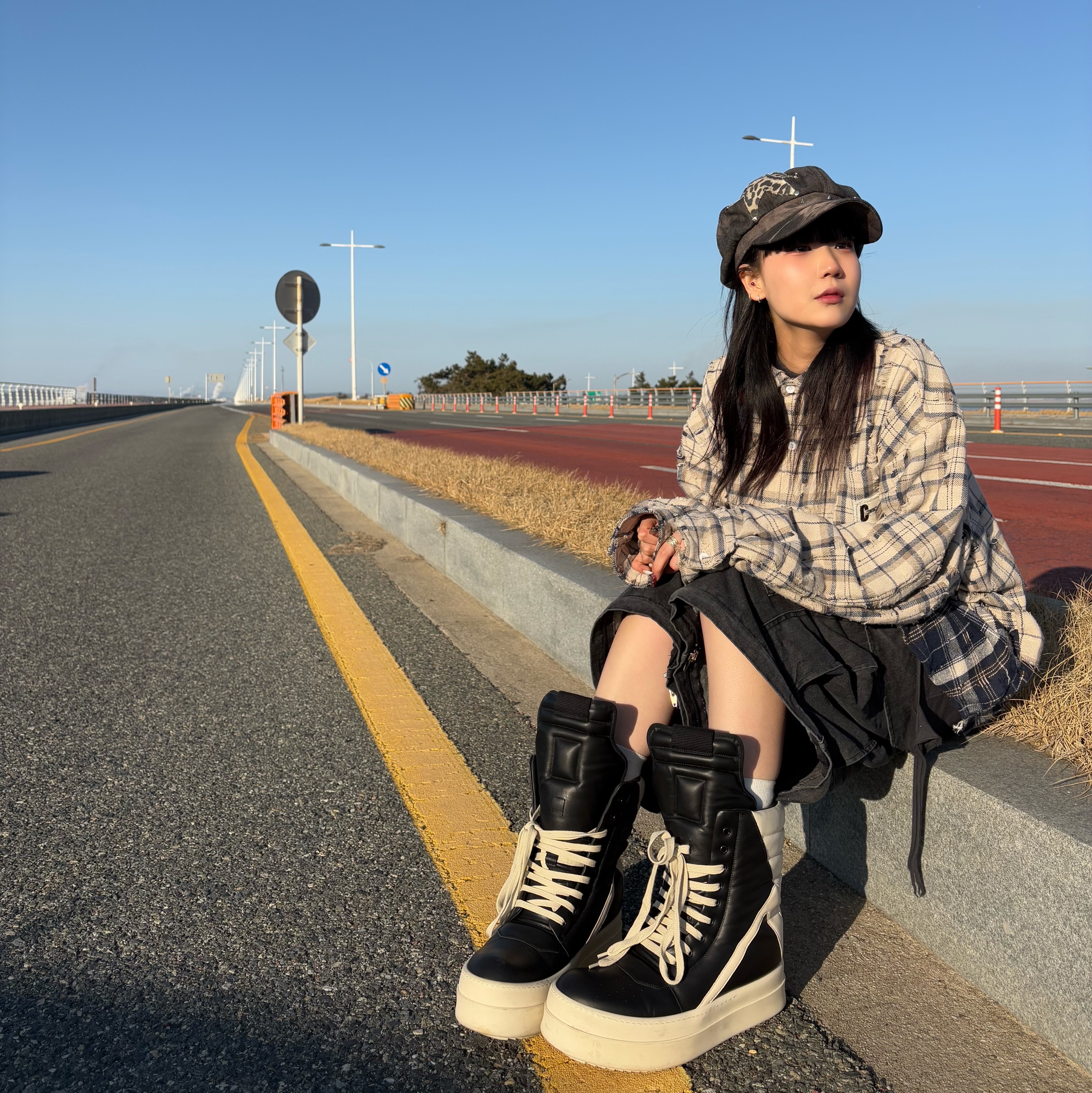 Rick Owens Mega Bumper Geobasket Black Milk 착용 스타일 - 3