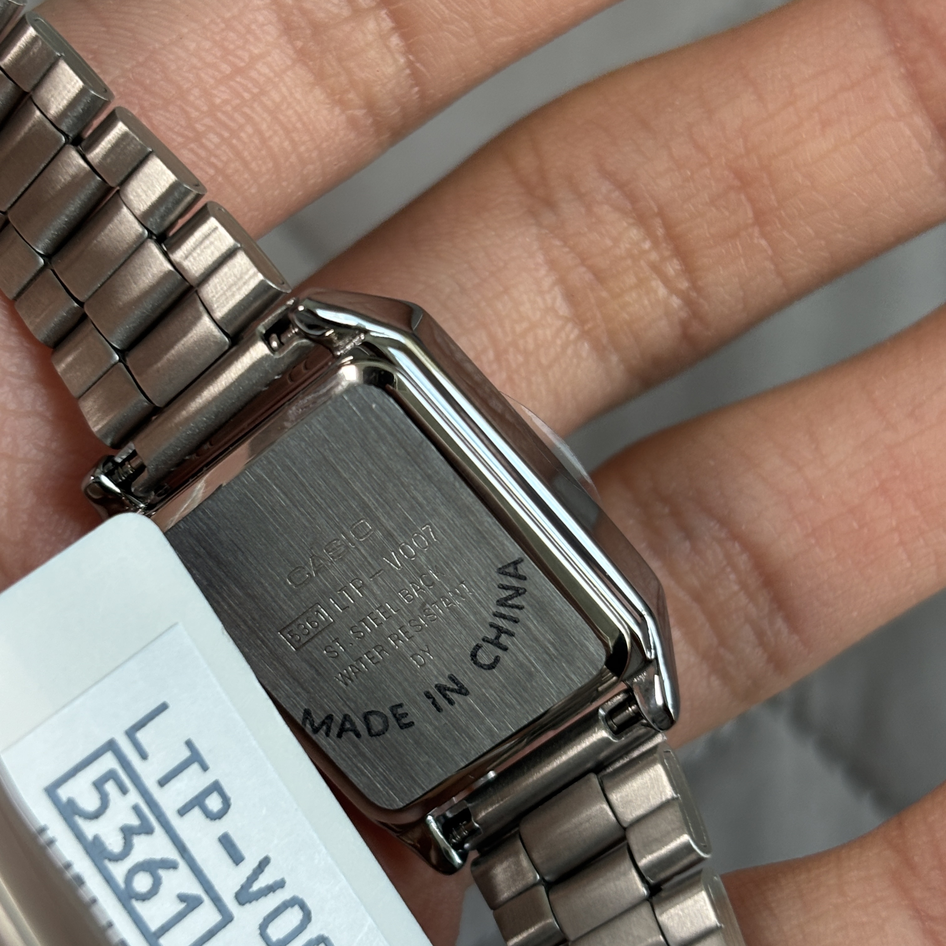 Casio LTP-V007D-7E 착용 스타일