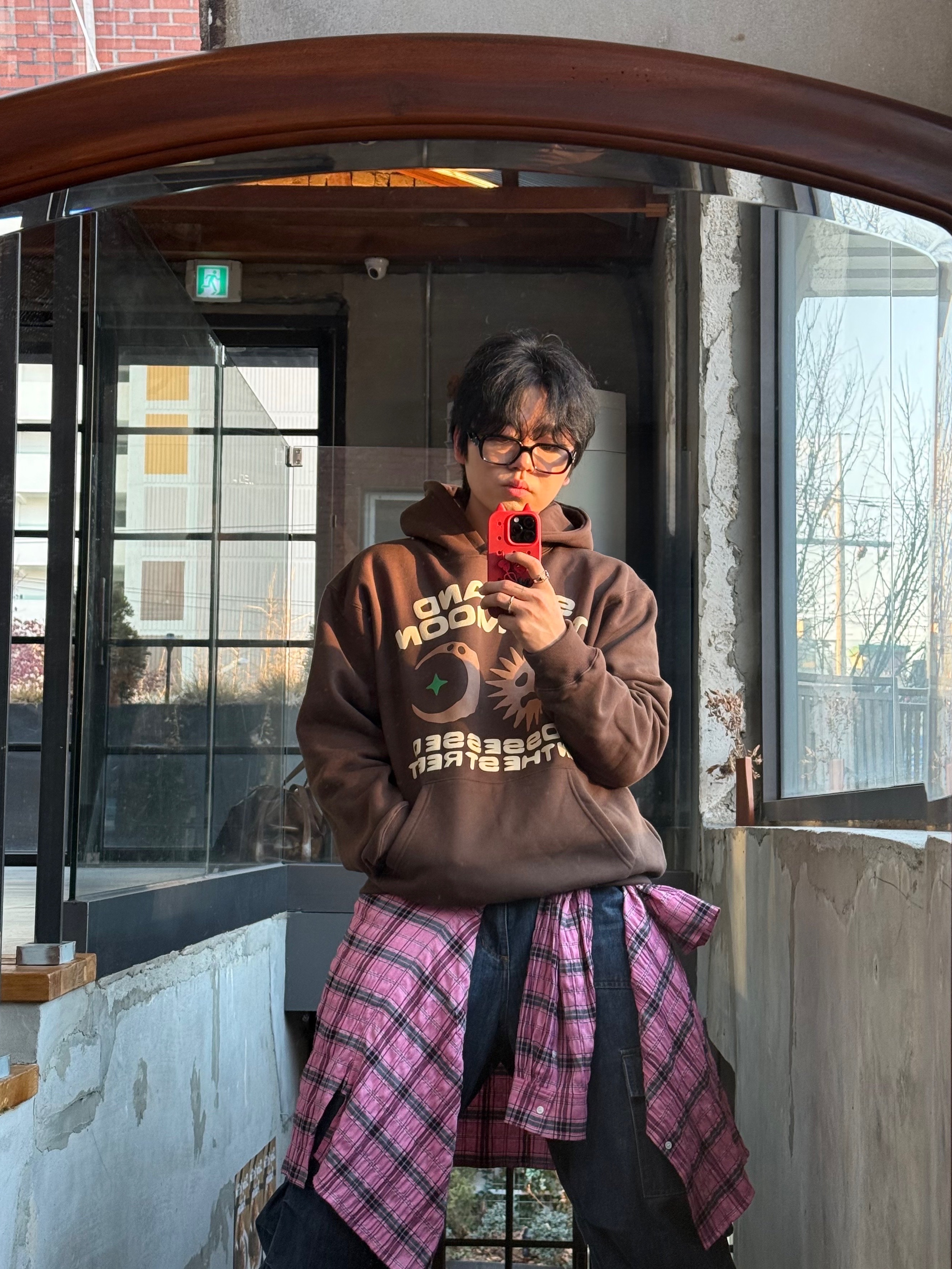 POTS All Day Hoodie Brown, Gentle Monster x Maison Margiela MM114 Black Clear 착용 스타일 - 8