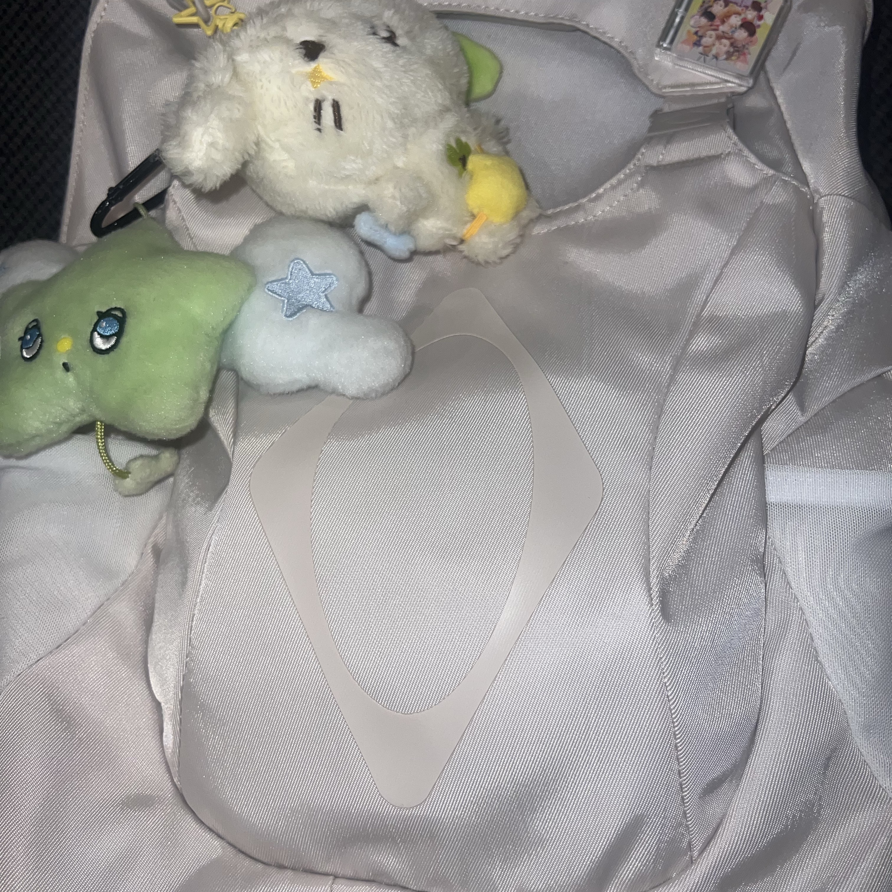 Mischief Buckle Flap Backpack Light Beige 착용 스타일
