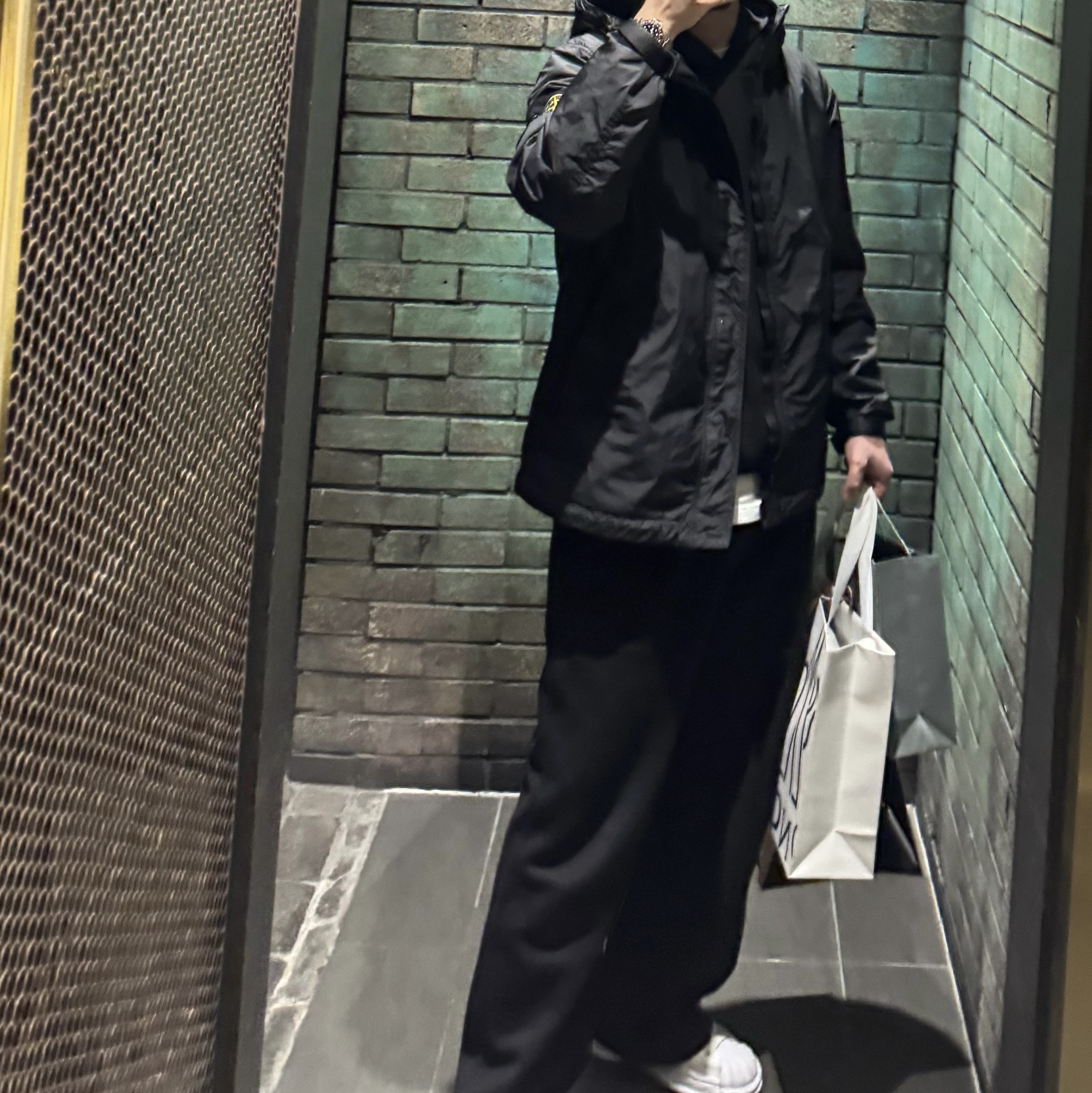 Stone Island S0A23 Crinkle Reps R-NY Wind Resistant Anti-Drop Hooded Jacket - 25SS 착용 스타일 - 2