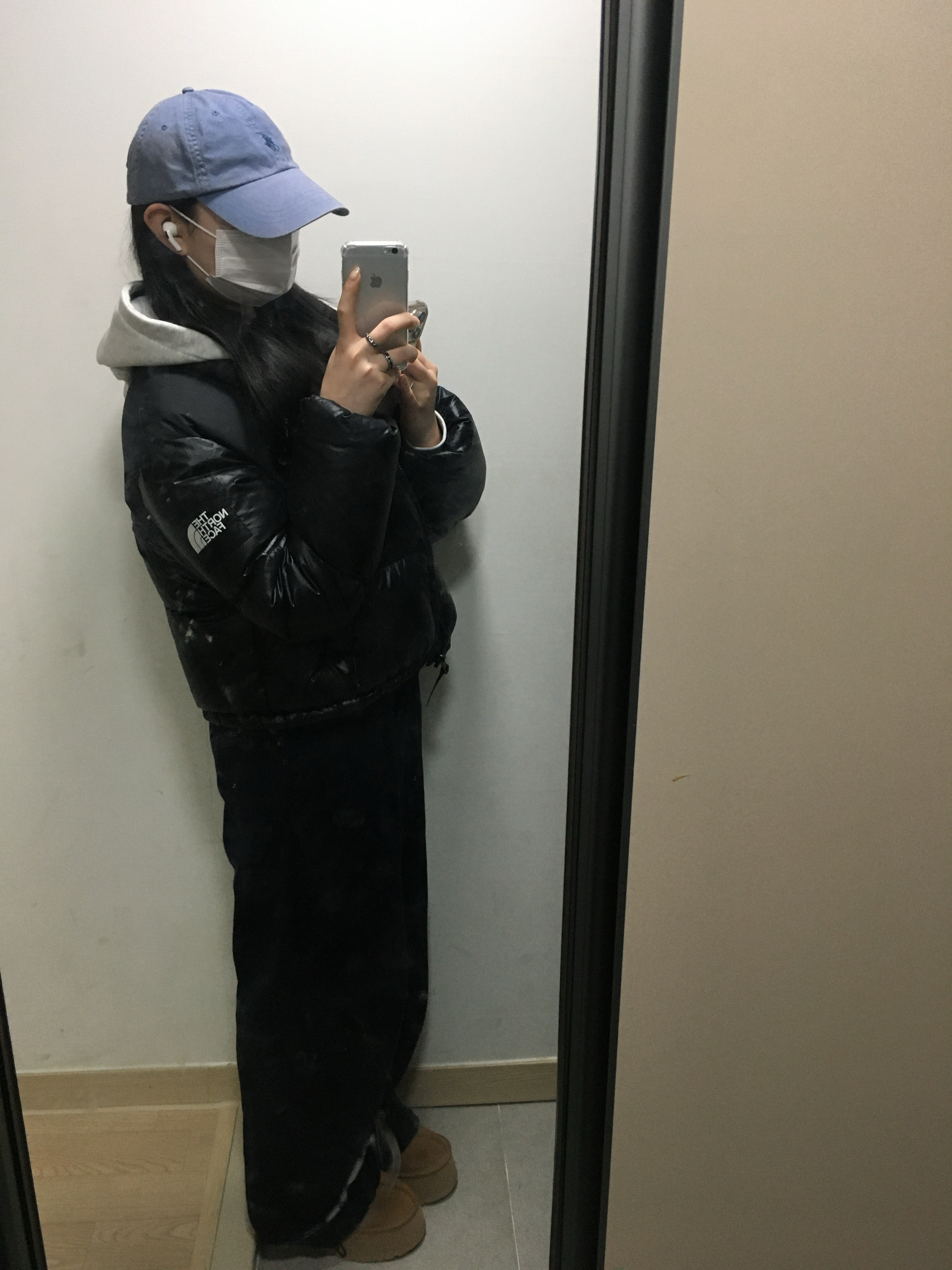 (W) 어그 펀케트 슬라이드 체스트넛 착용 스타일 - 3