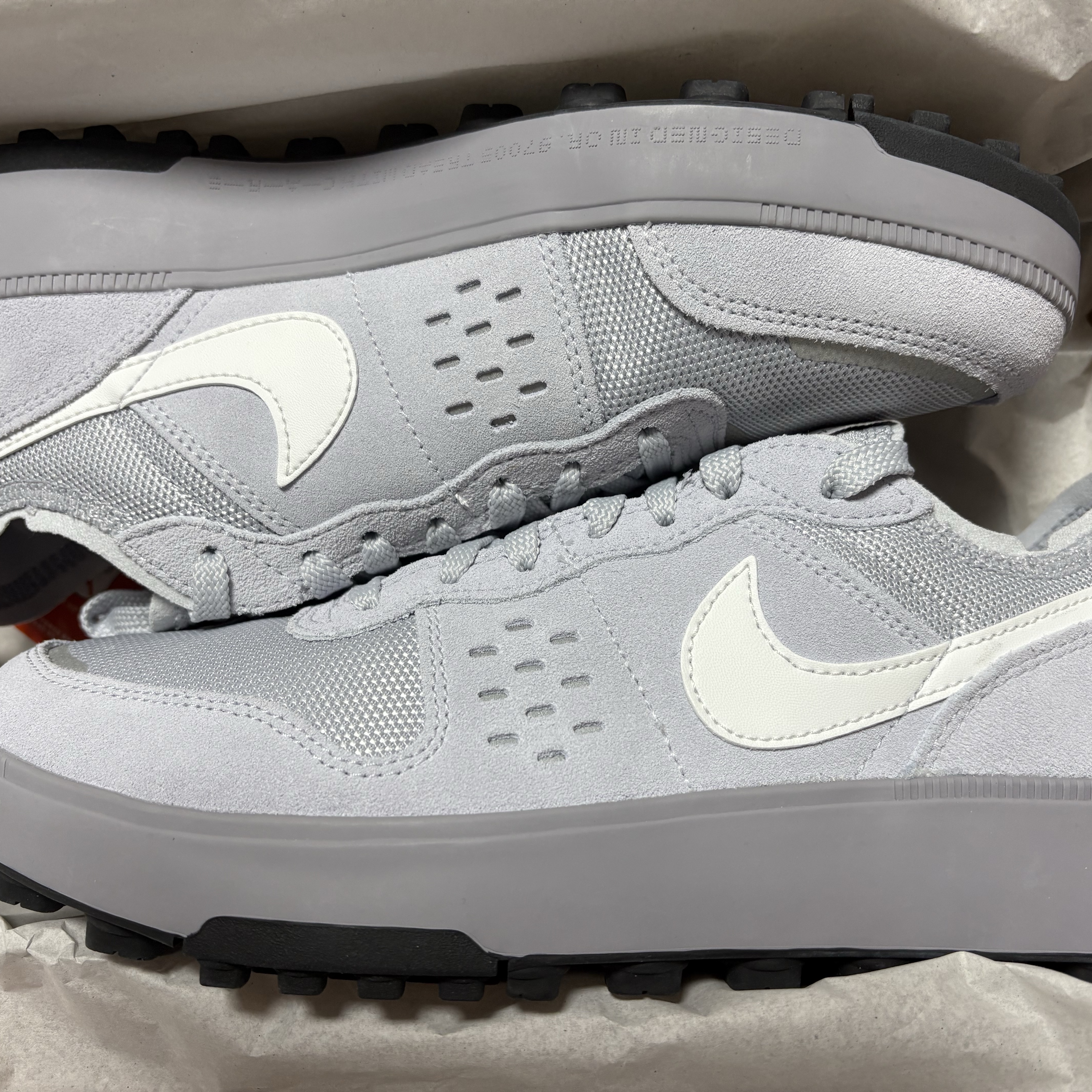 Nike C1TY Concrete Cement Grey Sky Grey 착용 스타일 - 2