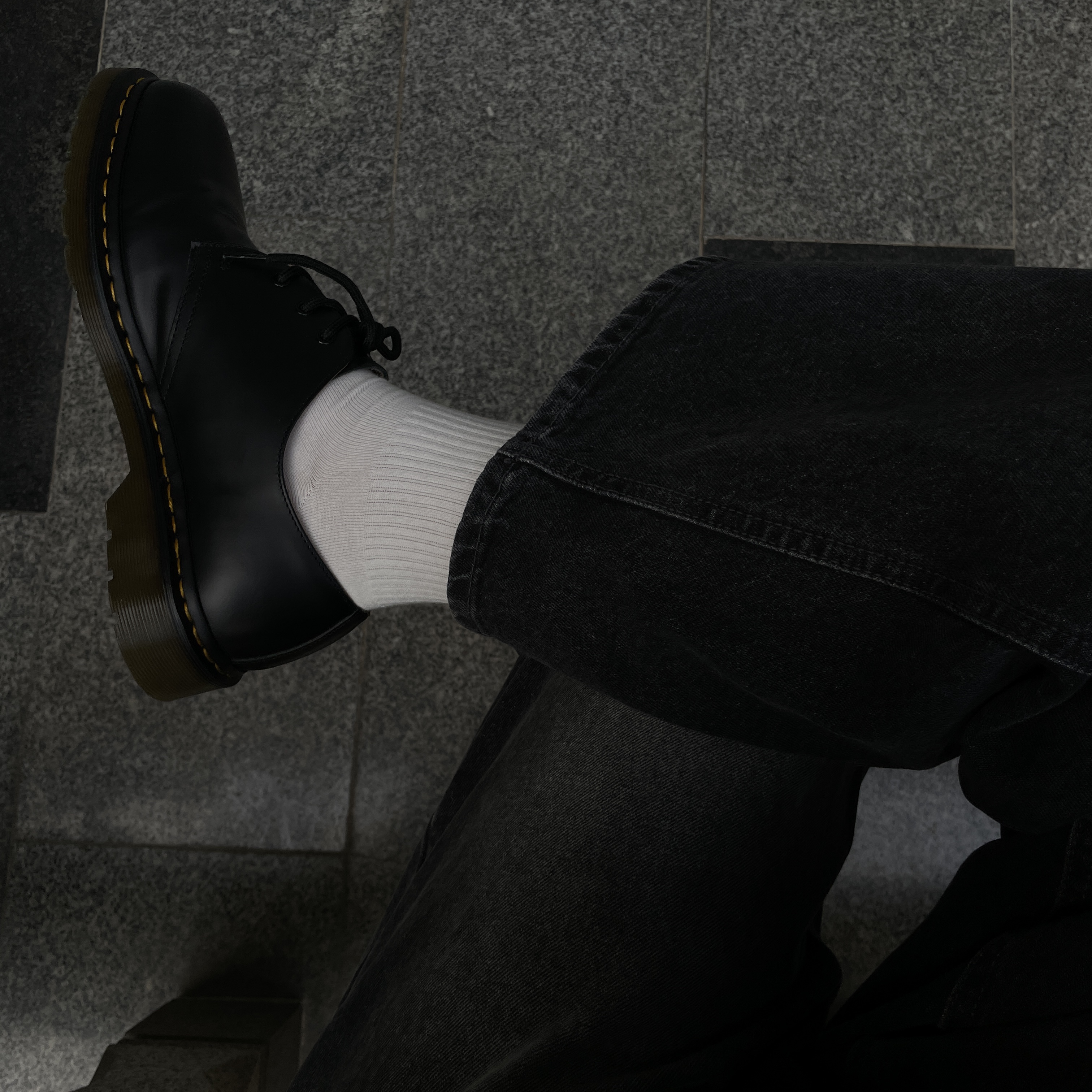 Dr. Martens 1461 Smooth Black 착용 스타일