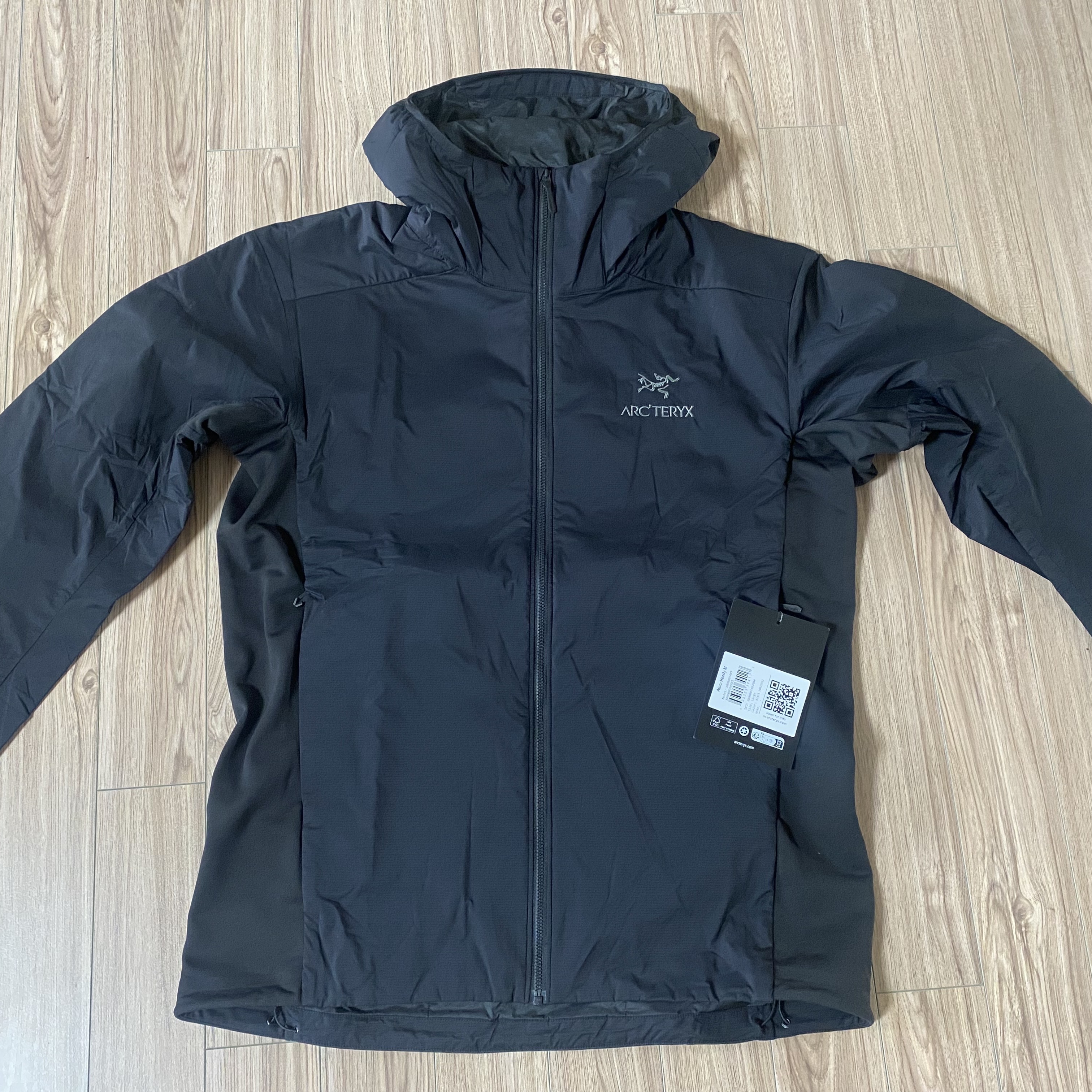 Arc'teryx Atom Hoody Black 착용 스타일