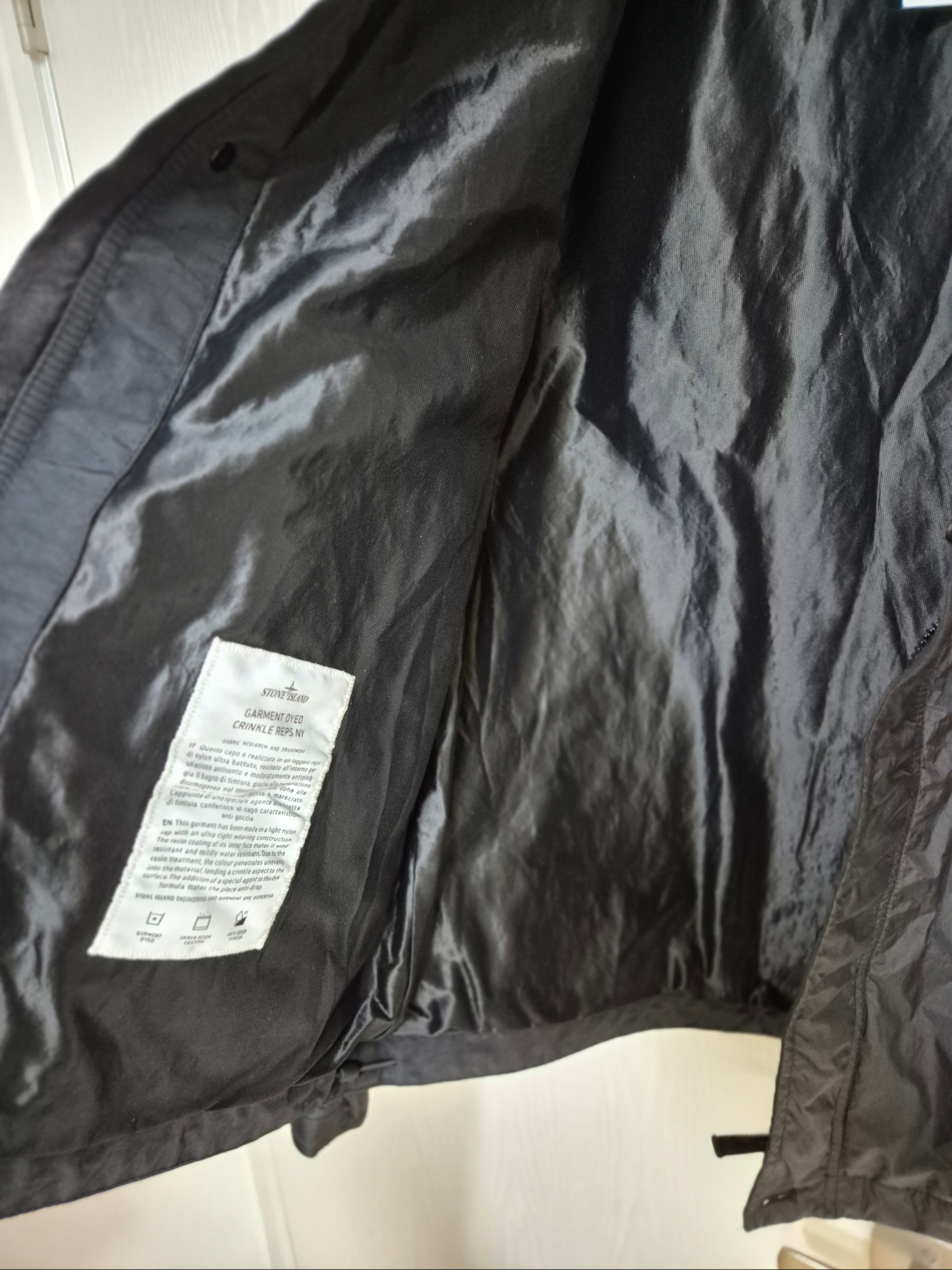 Stone Island S0A23 Crinkle Reps R-NY Wind Resistant Anti-Drop Hooded Jacket - 25SS 착용 스타일 - 4