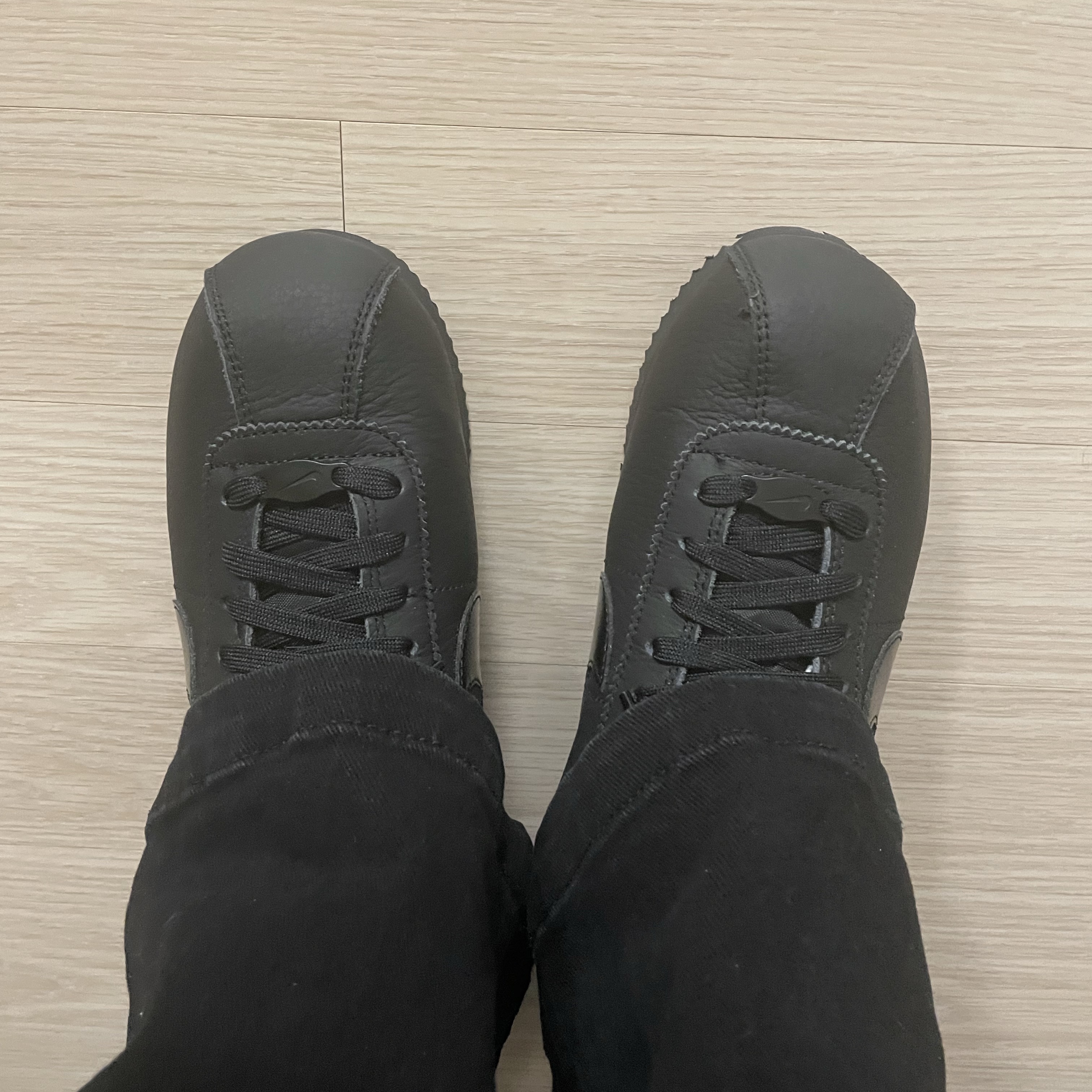 (W) Nike Cortez 23 PRM Leather Black Anthracite 착용 스타일