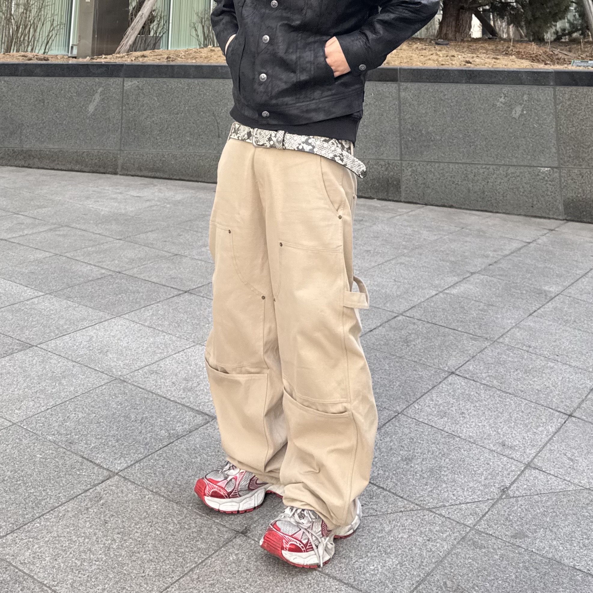 Balenciaga 3XL Sneakers Light Beige, Balenciaga 3XL Sneakers Grey White Red 착용 스타일 - 3