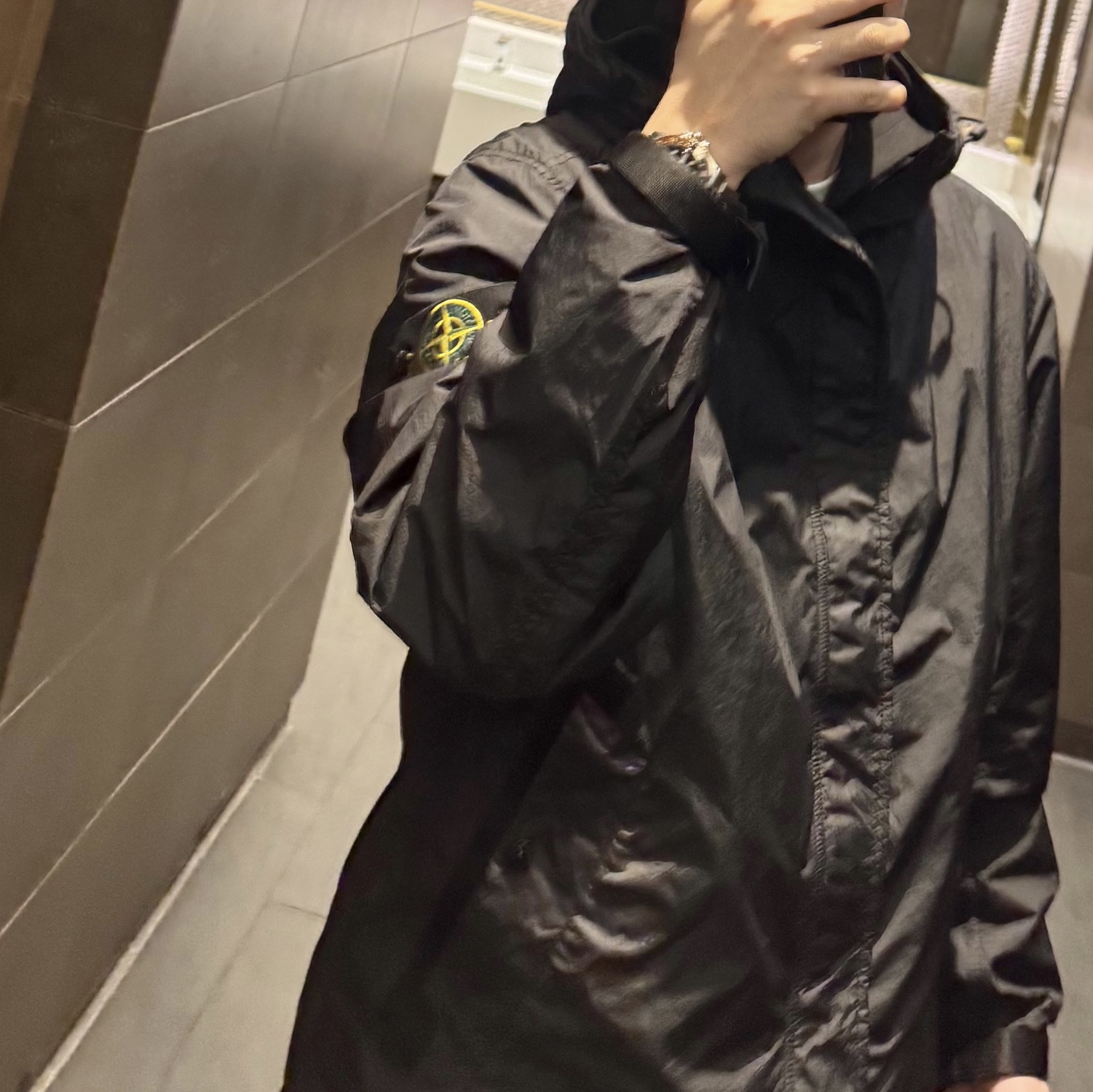 Stone Island S0A23 Crinkle Reps R-NY Wind Resistant Anti-Drop Hooded Jacket - 25SS 착용 스타일 - 1