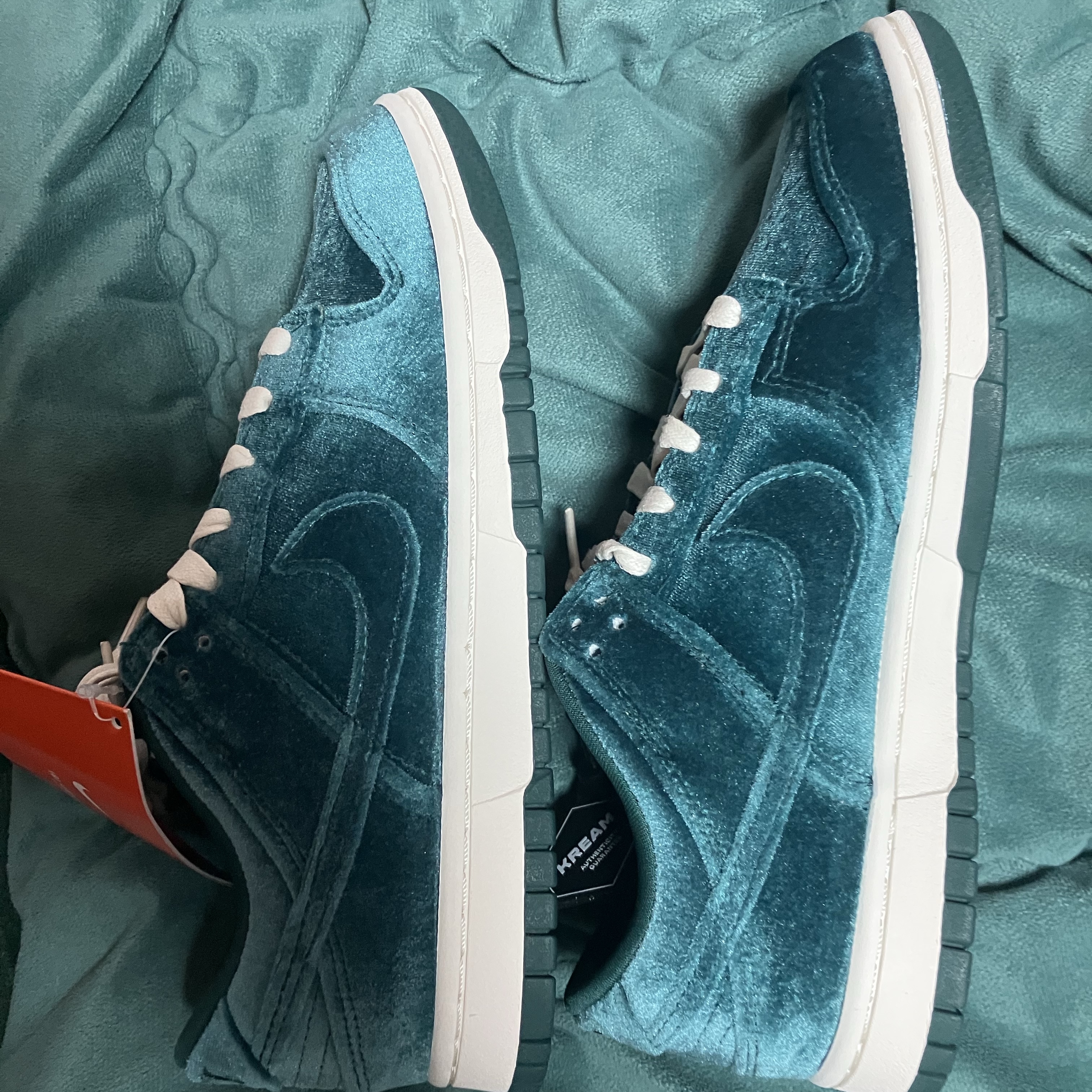 (W) Nike Dunk Low Atomic Teal 착용 스타일 - 3