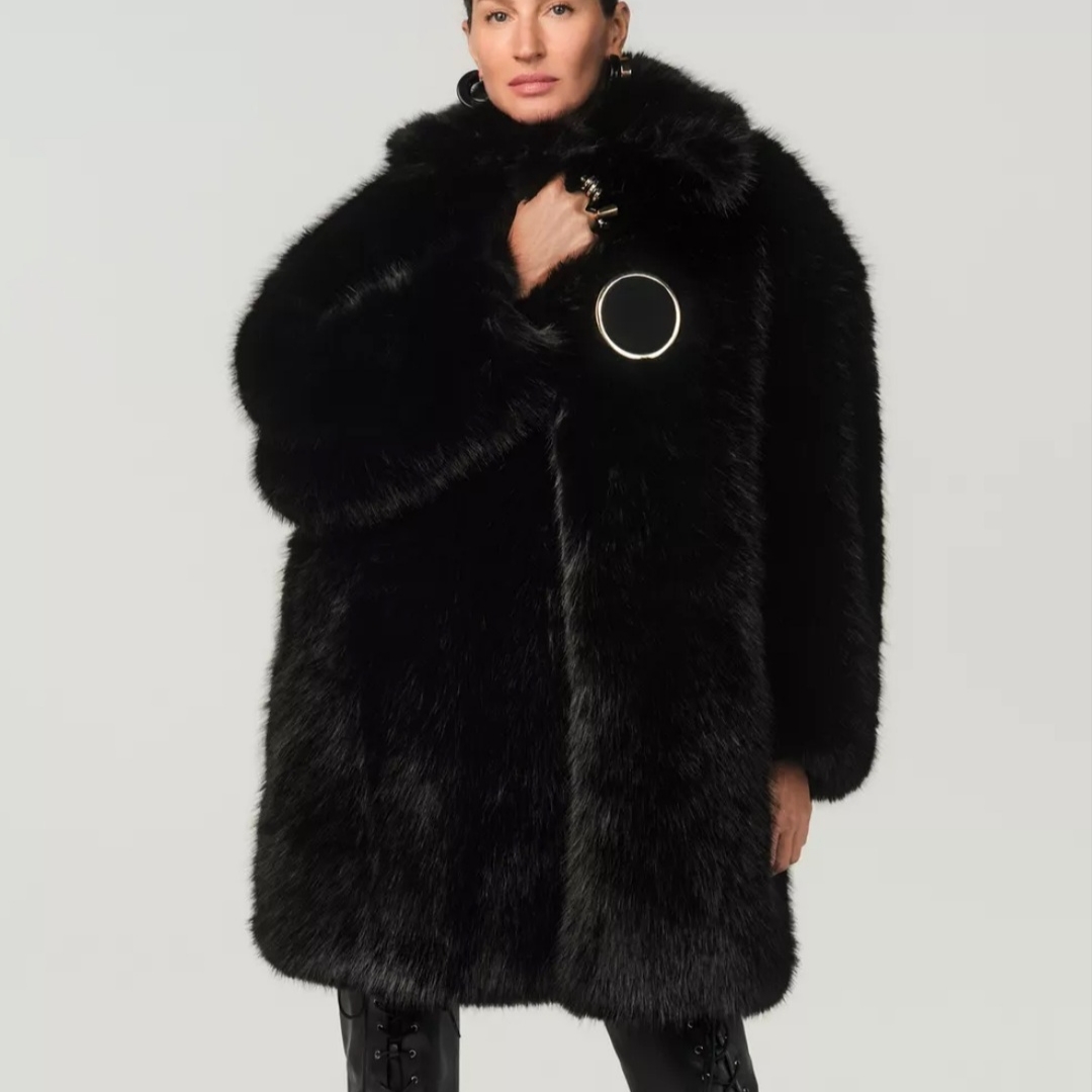 (W) Zara x Stefano Pilati Faux Fur Coat Black, Zara Faux Fur Coat Black 착용 스타일 - 1