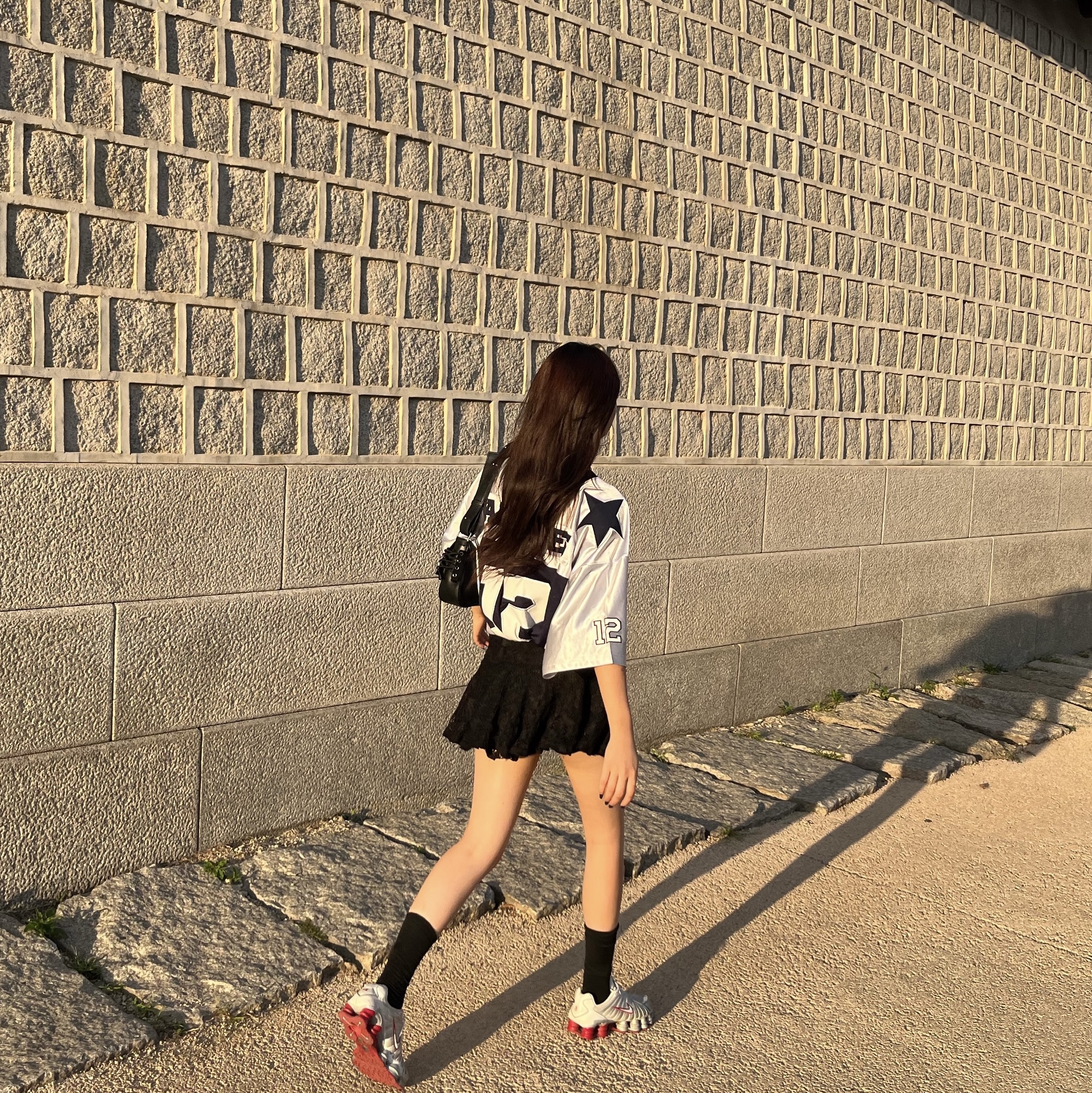 (W) Nike Shox TL Platinum Tint 착용 스타일 - 1