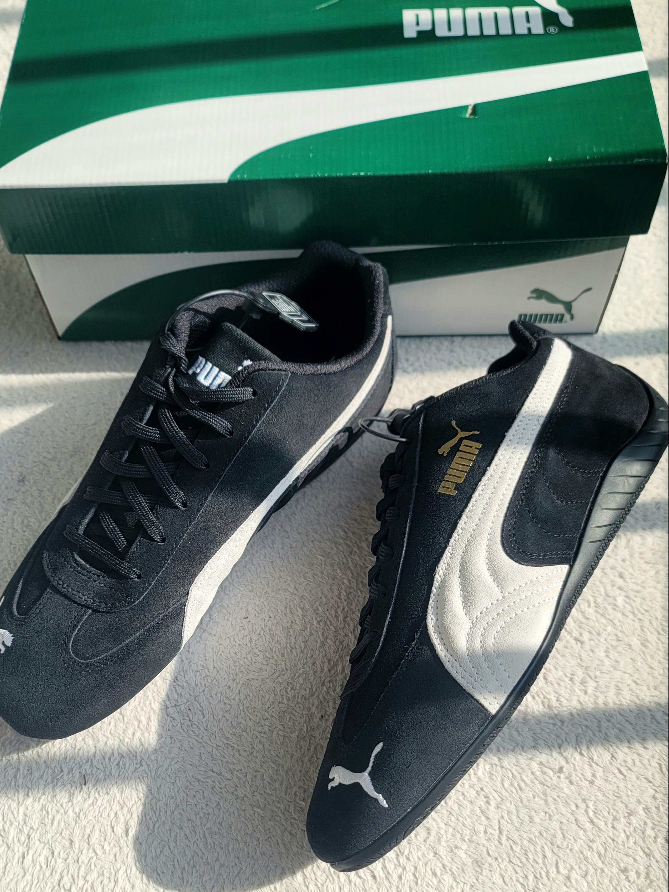 Puma Speedcat LS Black White 착용 스타일 - 1