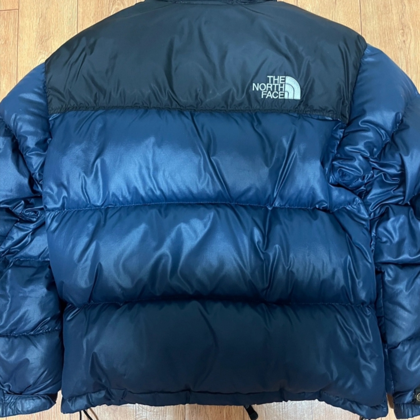 The North Face 1996 Retro Nuptse Jacket Summit Navy 착용 스타일