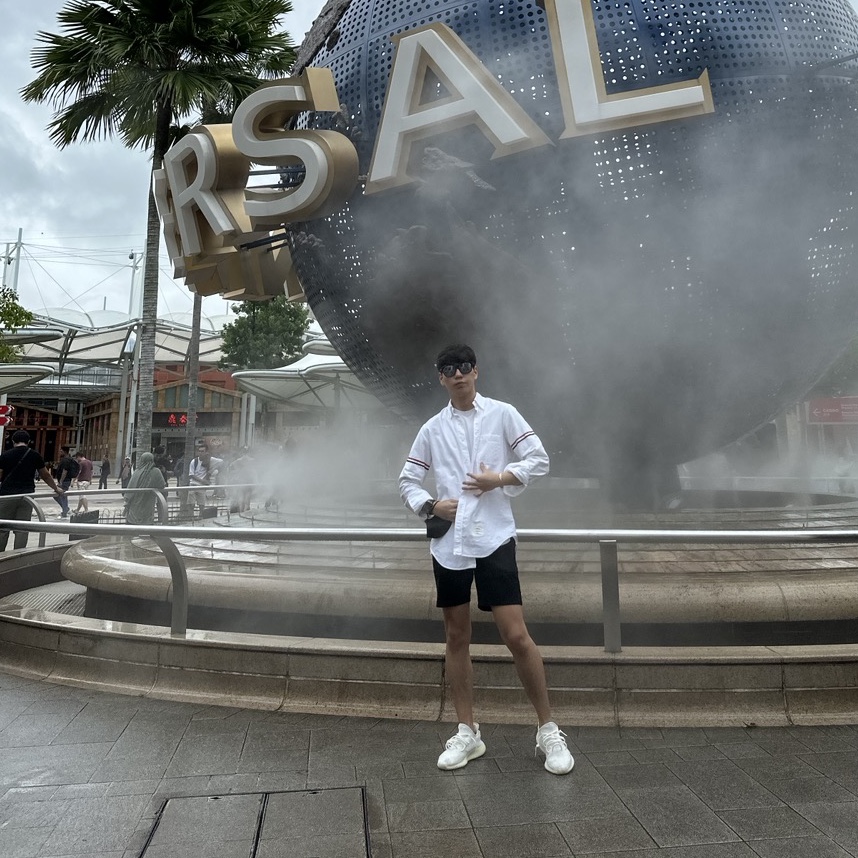 Thom Browne Oxford Striped Grosgrain Armband Classic Shirt White, Adidas Yeezy Boost 350 V2 Cream/Triple White 착용 스타일