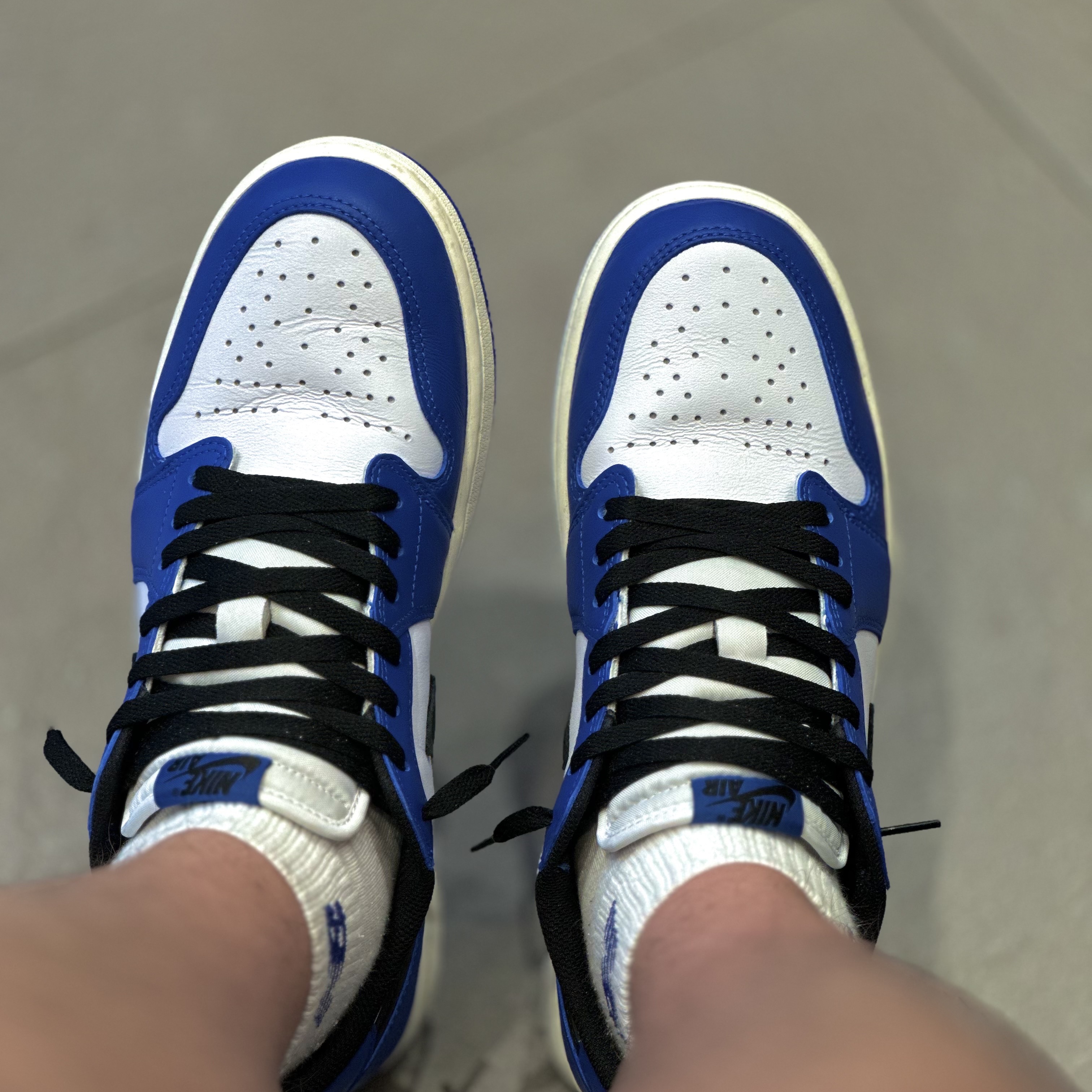Jordan 1 Retro Low OG Game Royal 착용 스타일