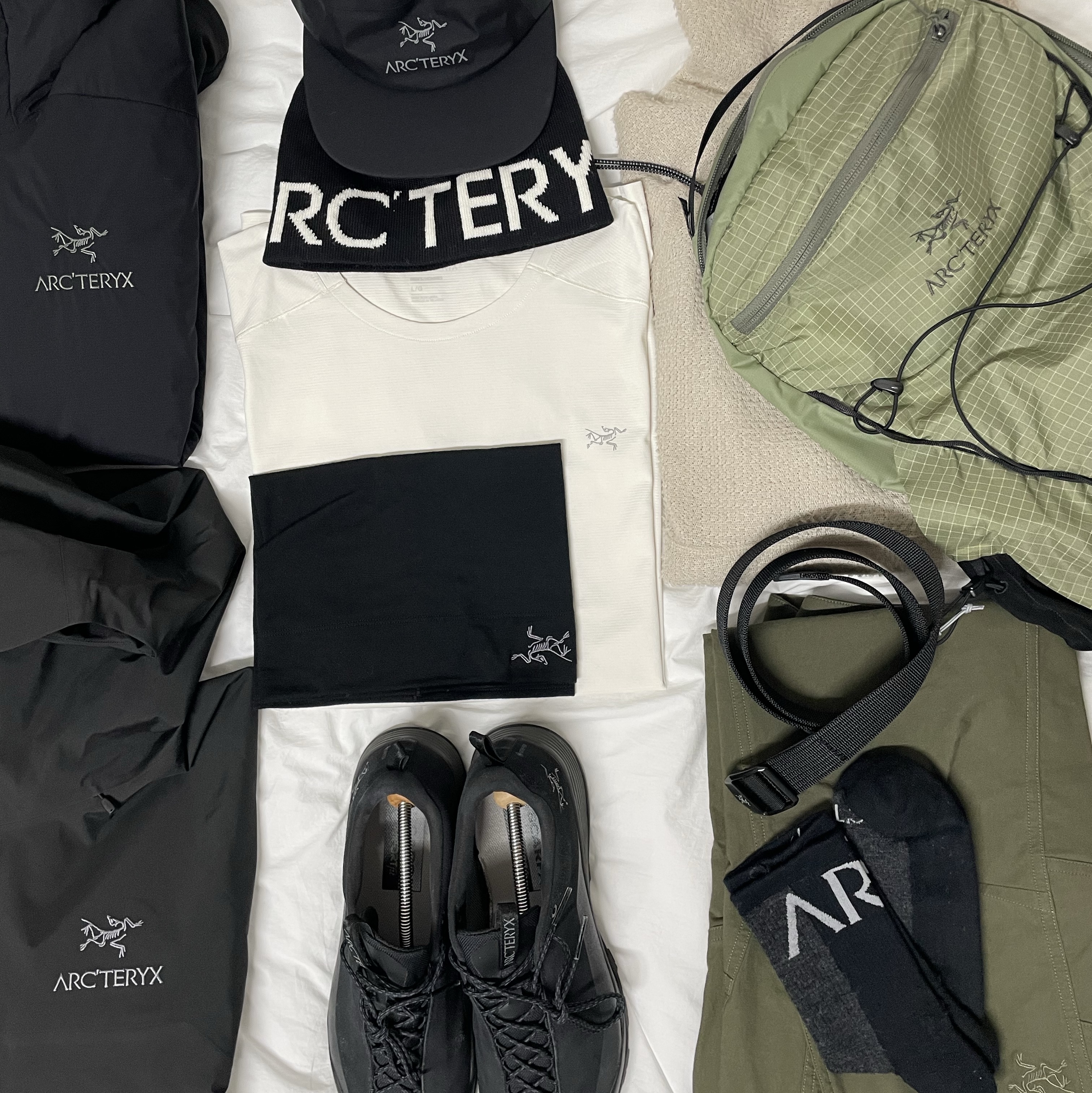 Arc'teryx Rho Lightweight Wool Neck Gaiter Black, Arc'teryx Word Head Toque Orca 착용 스타일